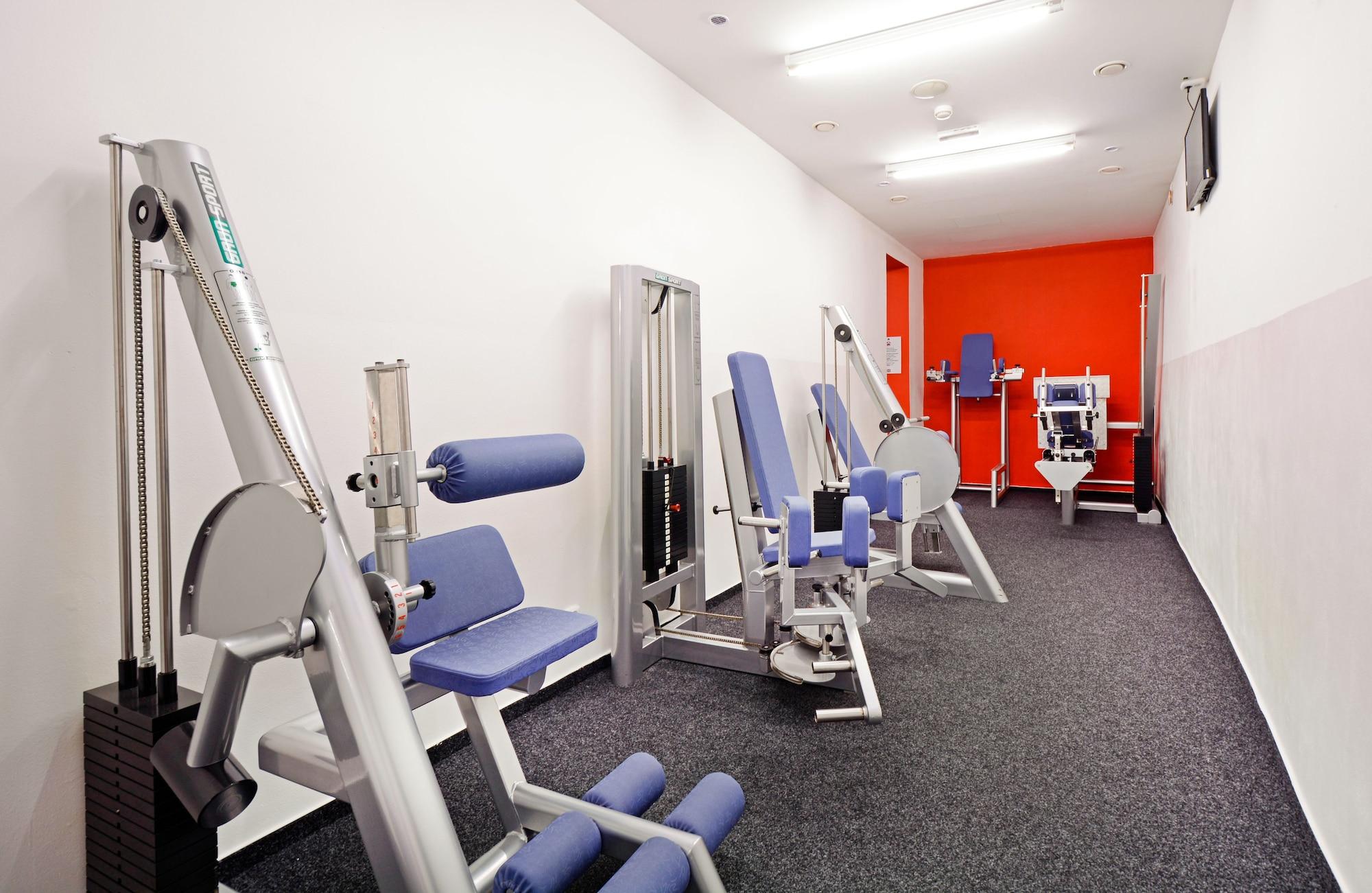 Gimnasio Plus Prague Hostel