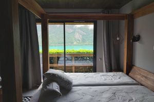 Alquiler Vacacional - romantic house with its spa+sauna+swimming pool+view on the lake