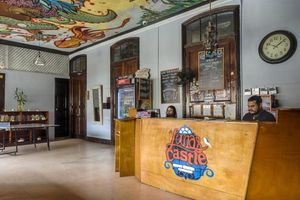 Alojamiento - Luna's Castle Hostel