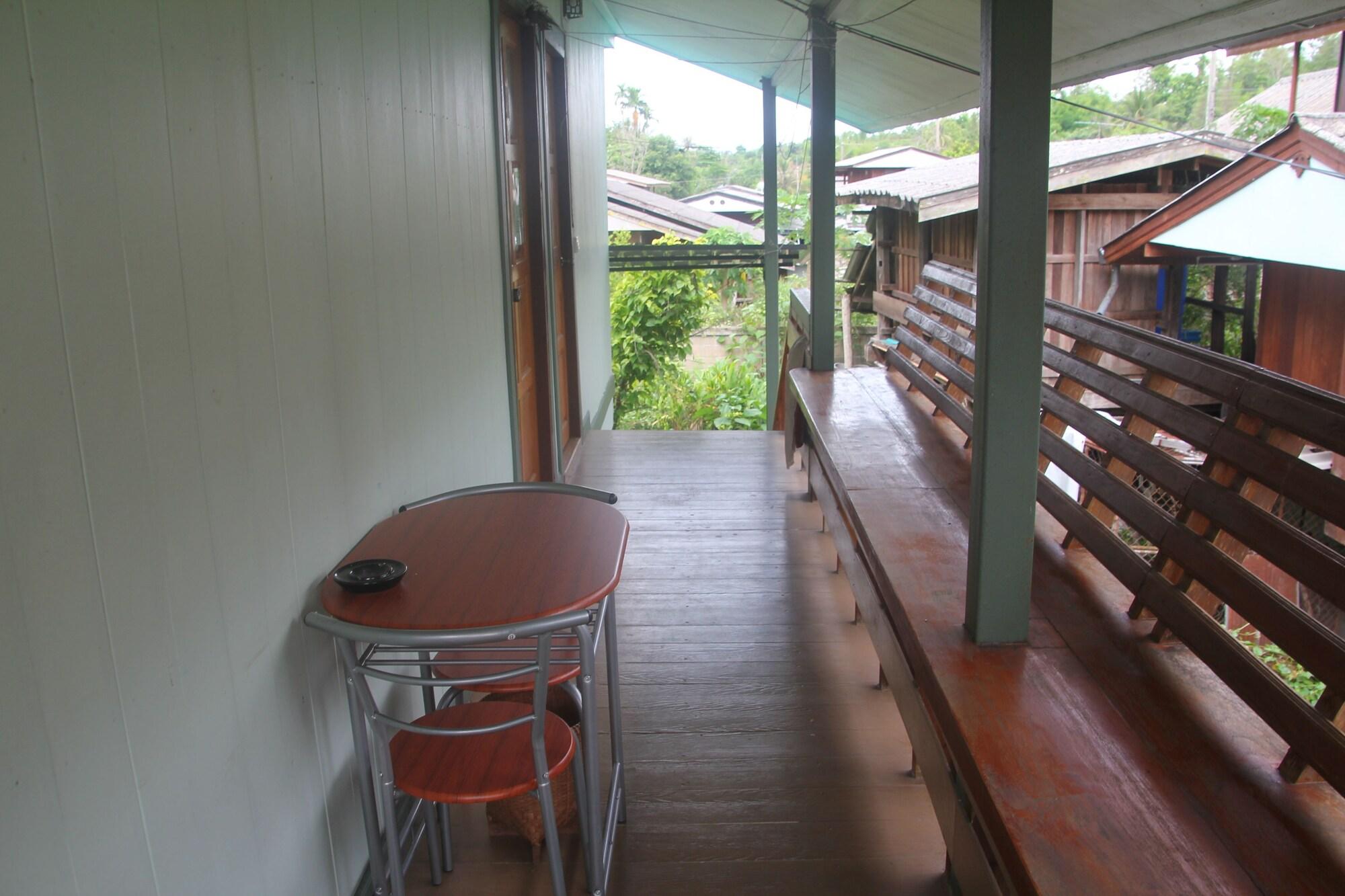 Vista Lobby Ban Muang Pon Home Stay