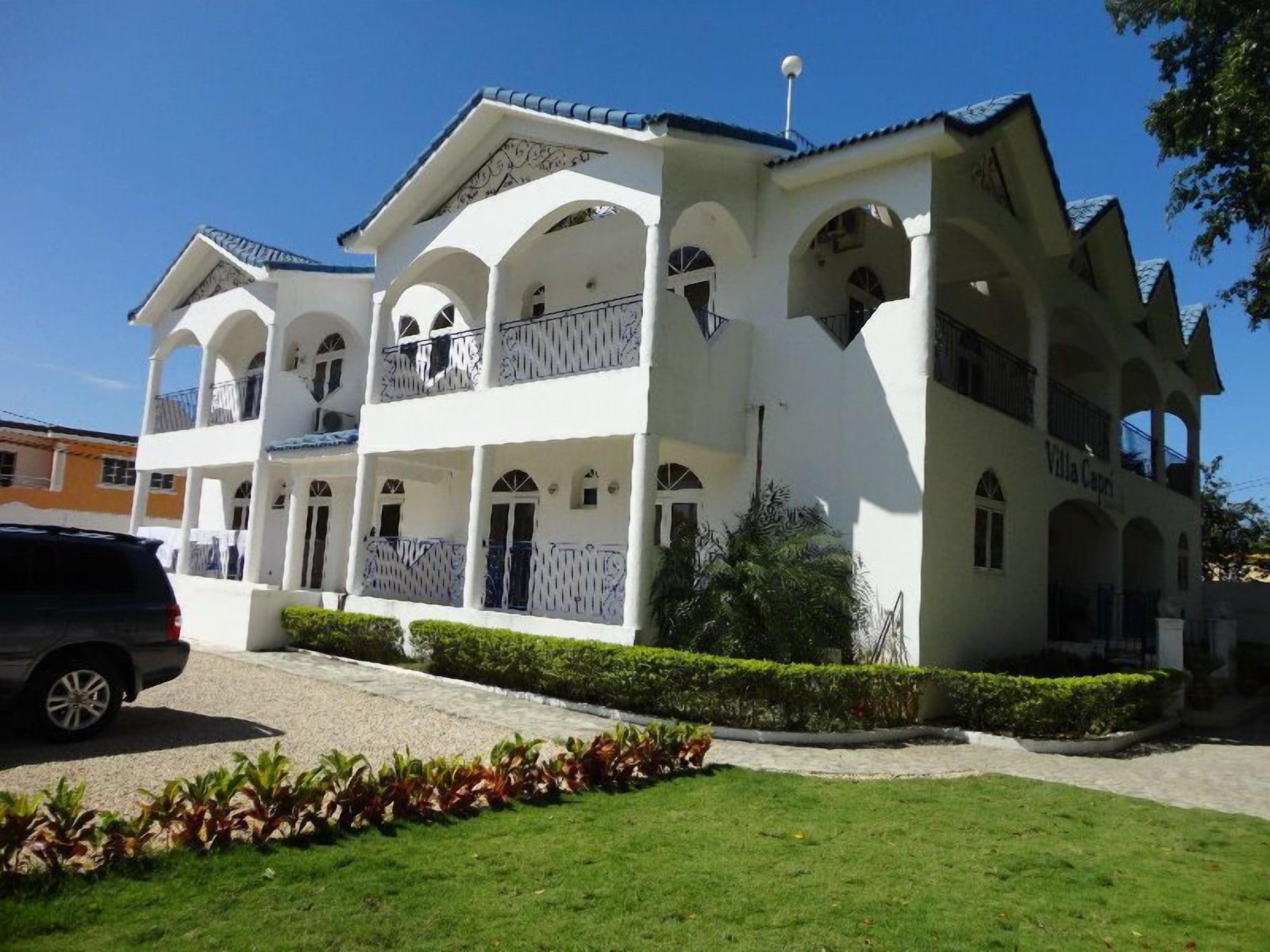 Vista Exterior Hotel Villa Capri Salon & SPA