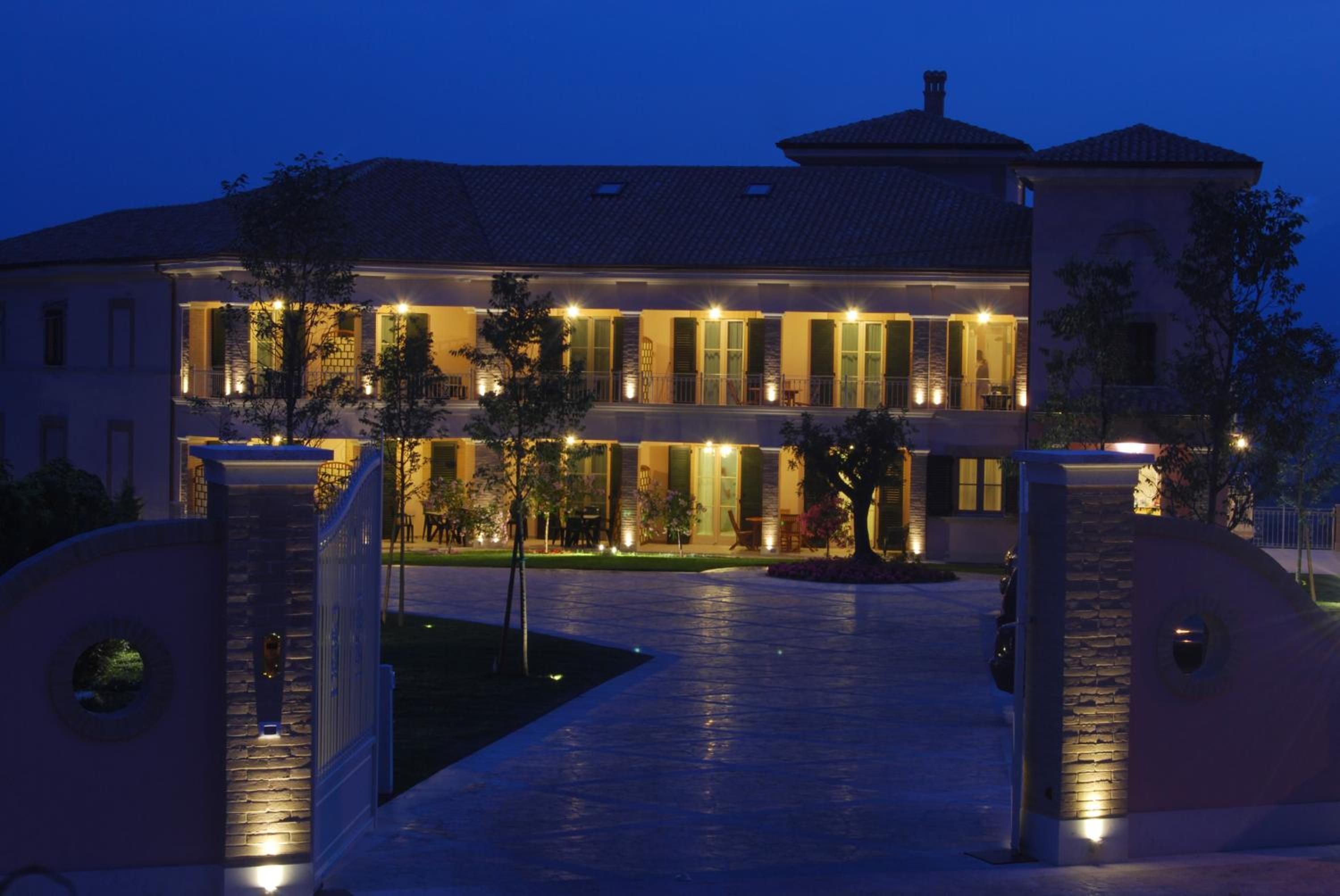 Vista Exterior Incantea Resort