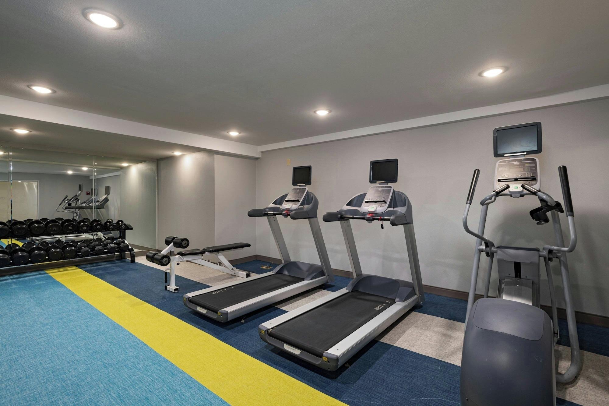 Gimnasio TownePlace Suites by Marriott Baton Rouge South