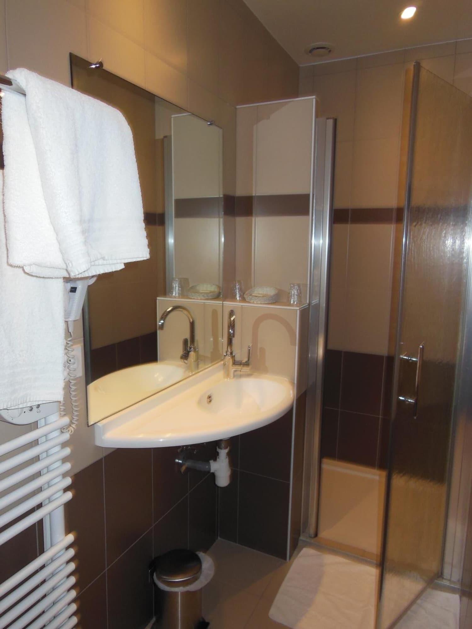 Equipamiento de Habitación Hôtel le Bellevue