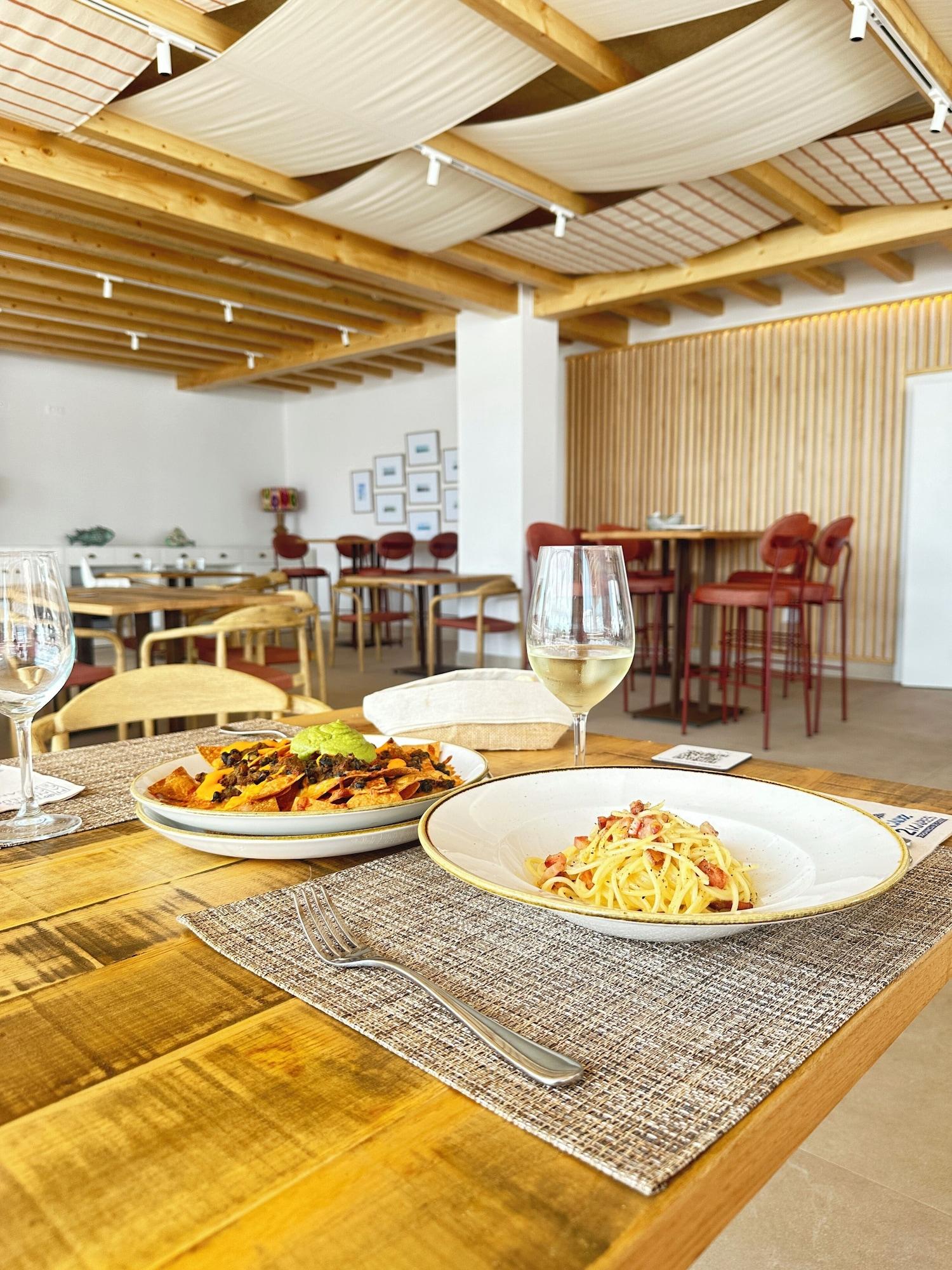 Restaurant Punta Candor Suites