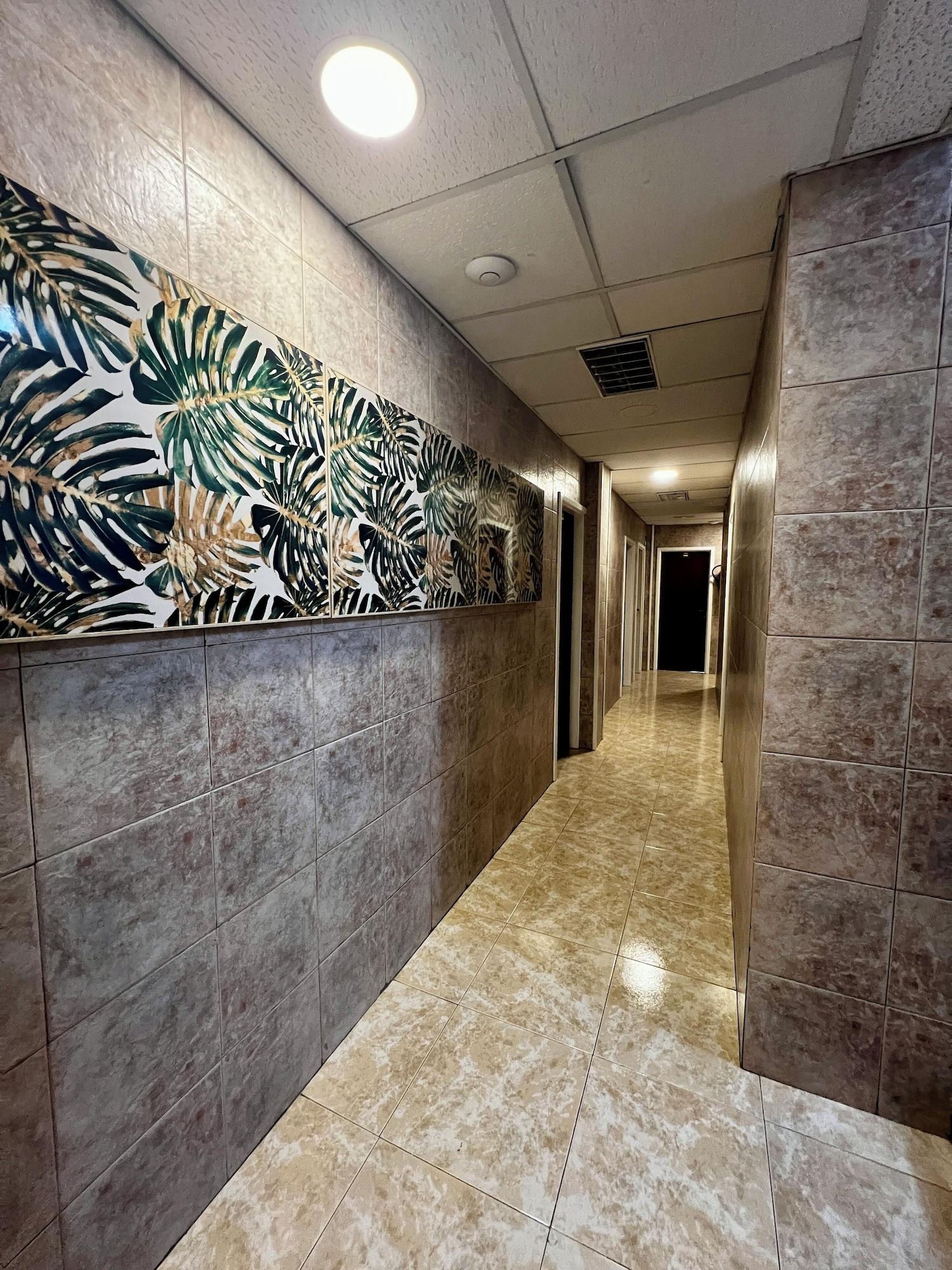 Varios Hostal Residencia Cardona