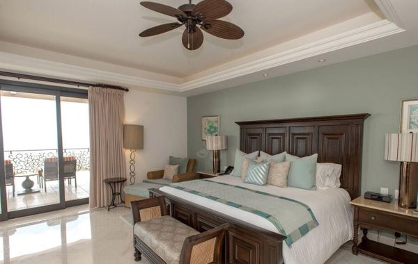 Oceanfront Luxury 3524 sq ft 3+ BR Penthouse Suite at Grand Solmar Lands End - Hoteles en Los cabos, México
