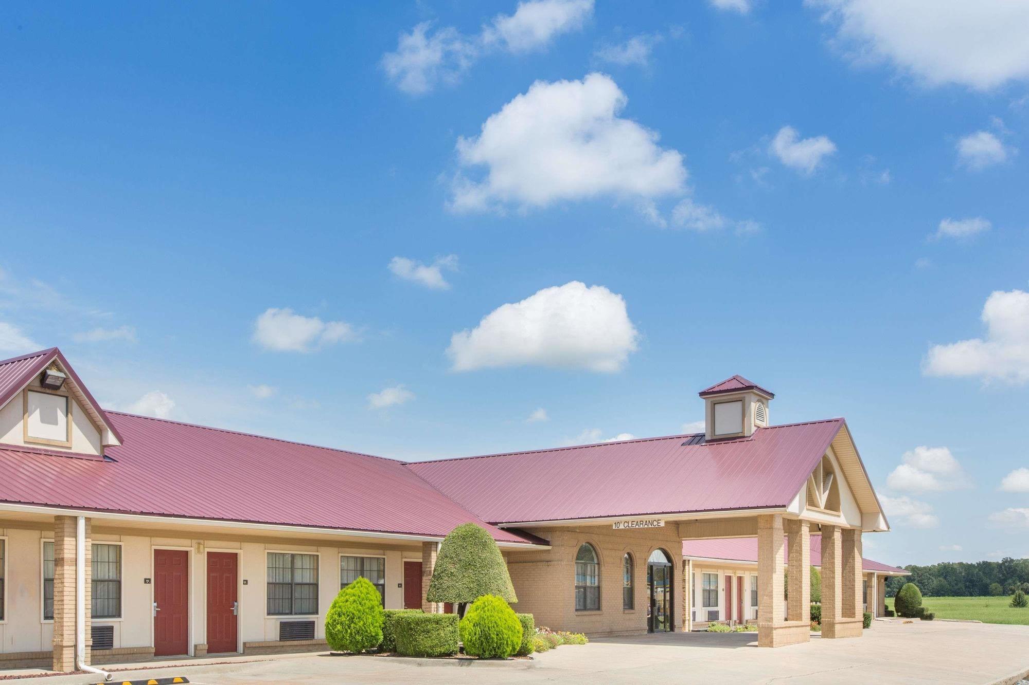 Vista Exterior Days Inn by Wyndham Lonoke