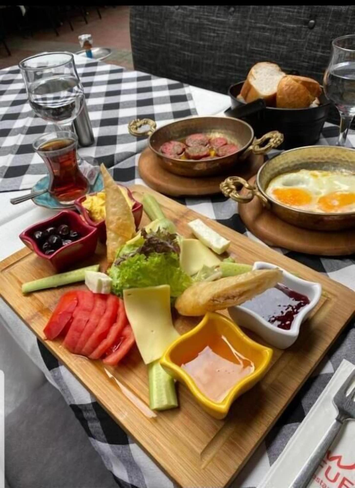 Restaurant Fuego Design Suites