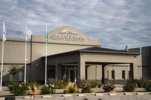 Alojamiento - Howard Johnson by Wyndham Bahia Blanca