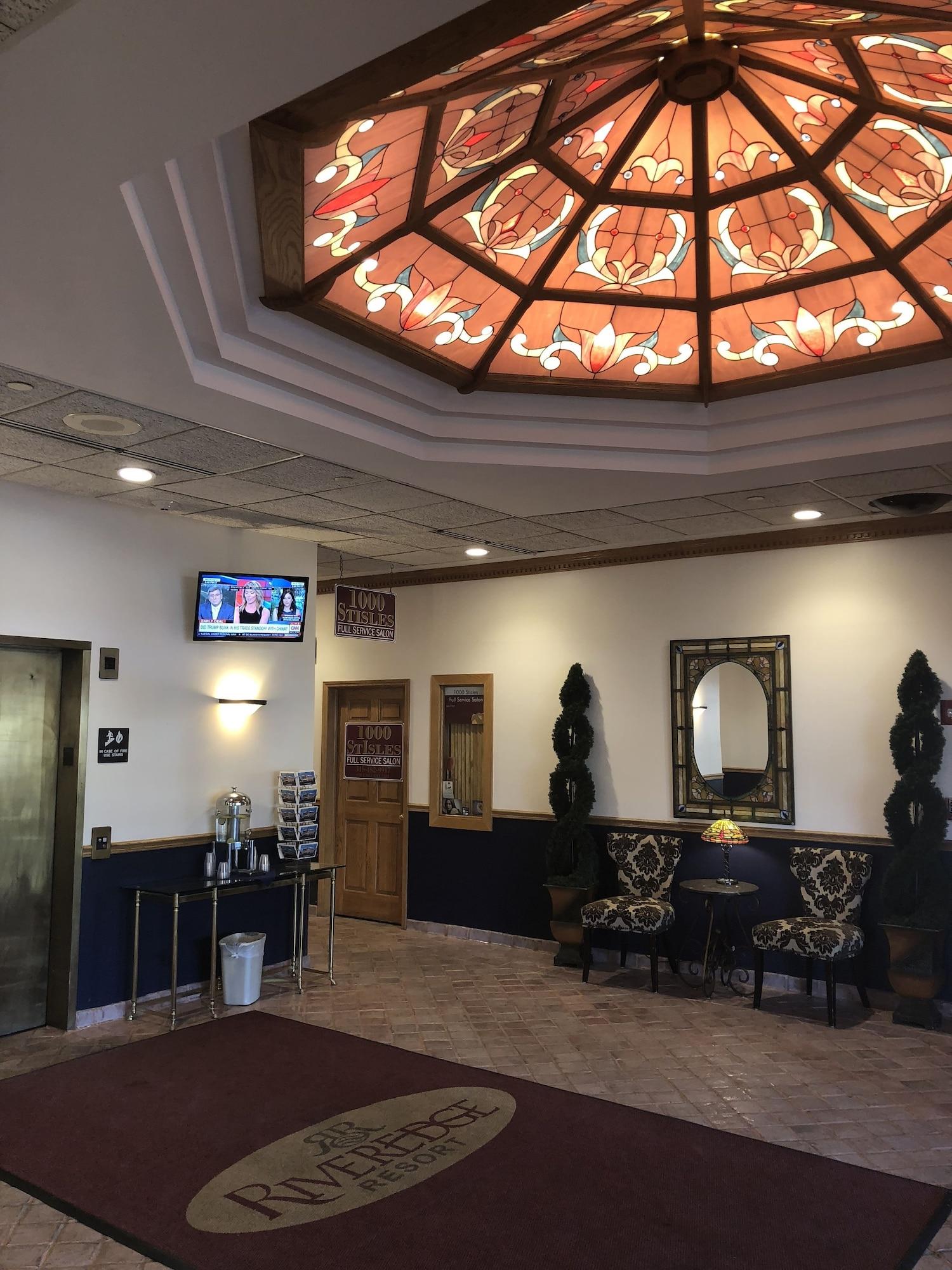 Vista Lobby Riveredge Resort