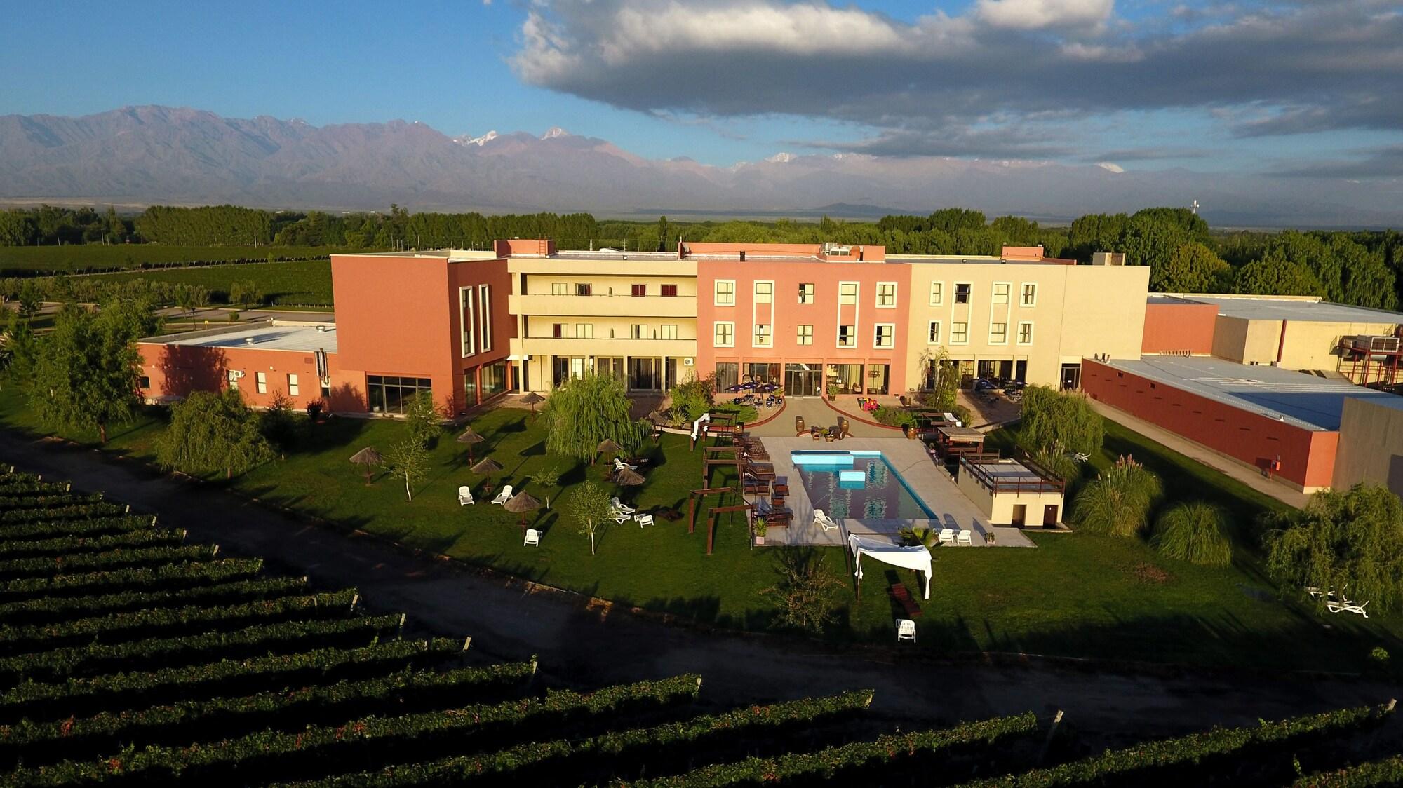 Vista Exterior Fuente Mayor Hotel And Resort