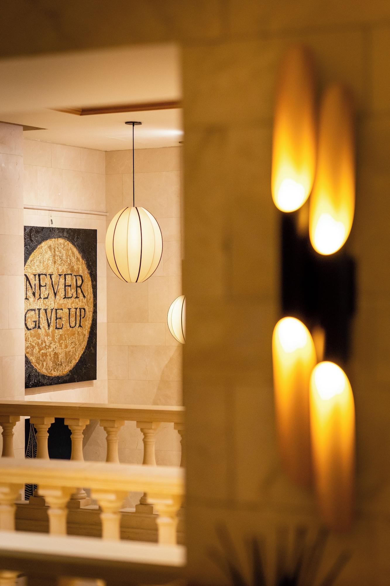 Vista Lobby Le Châtelain