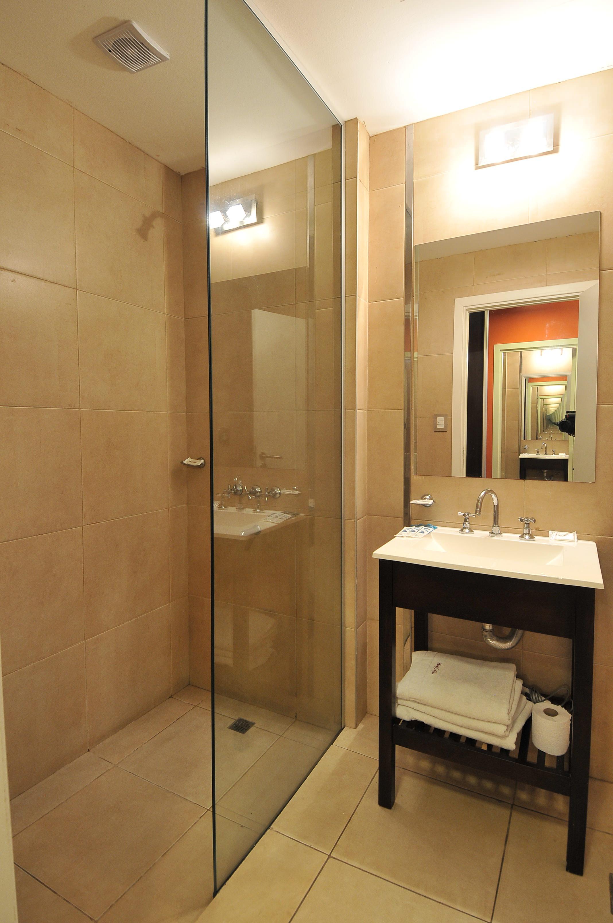 Baño Alpre Hotel