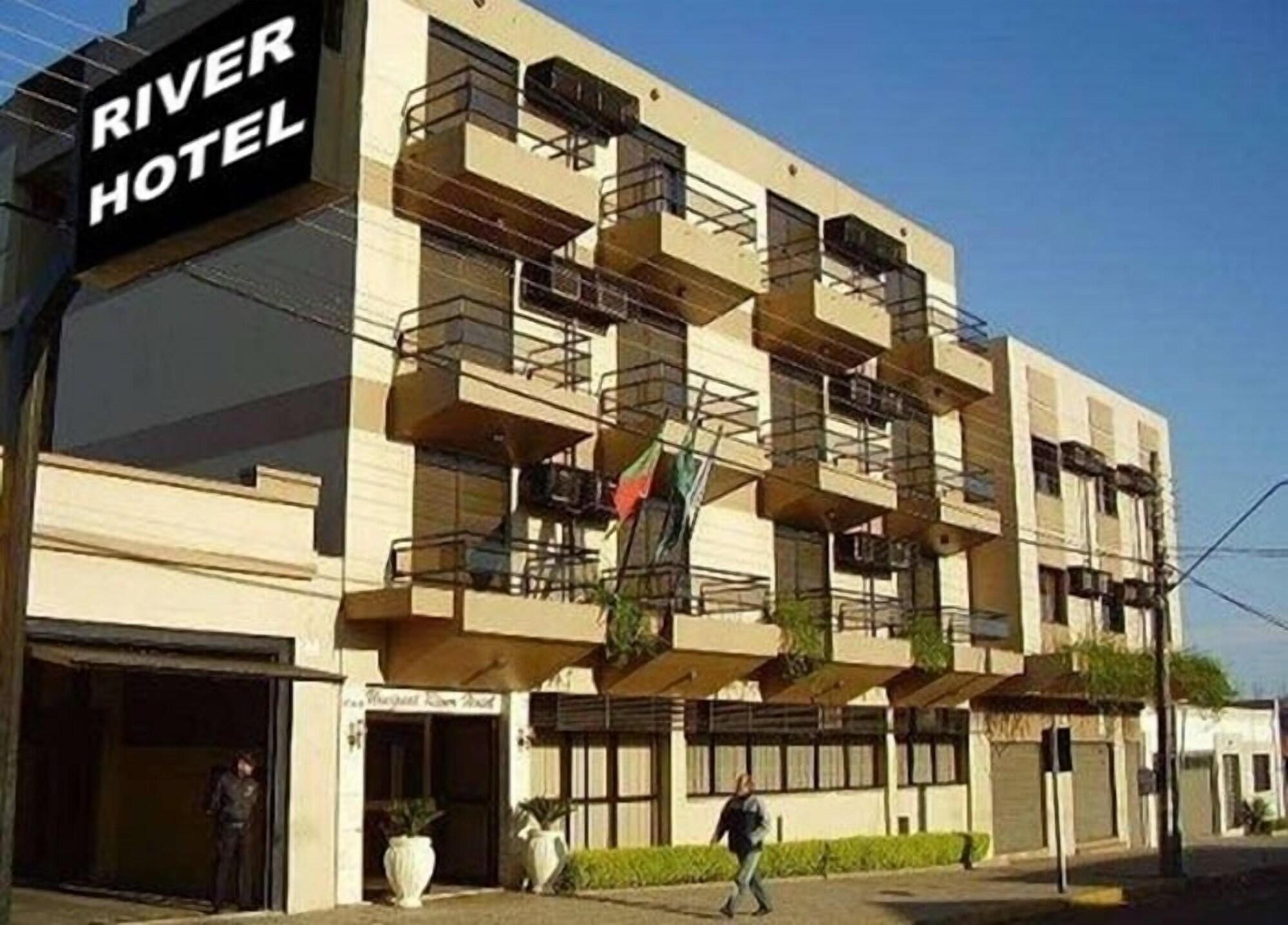 Vista Exterior River Hotel