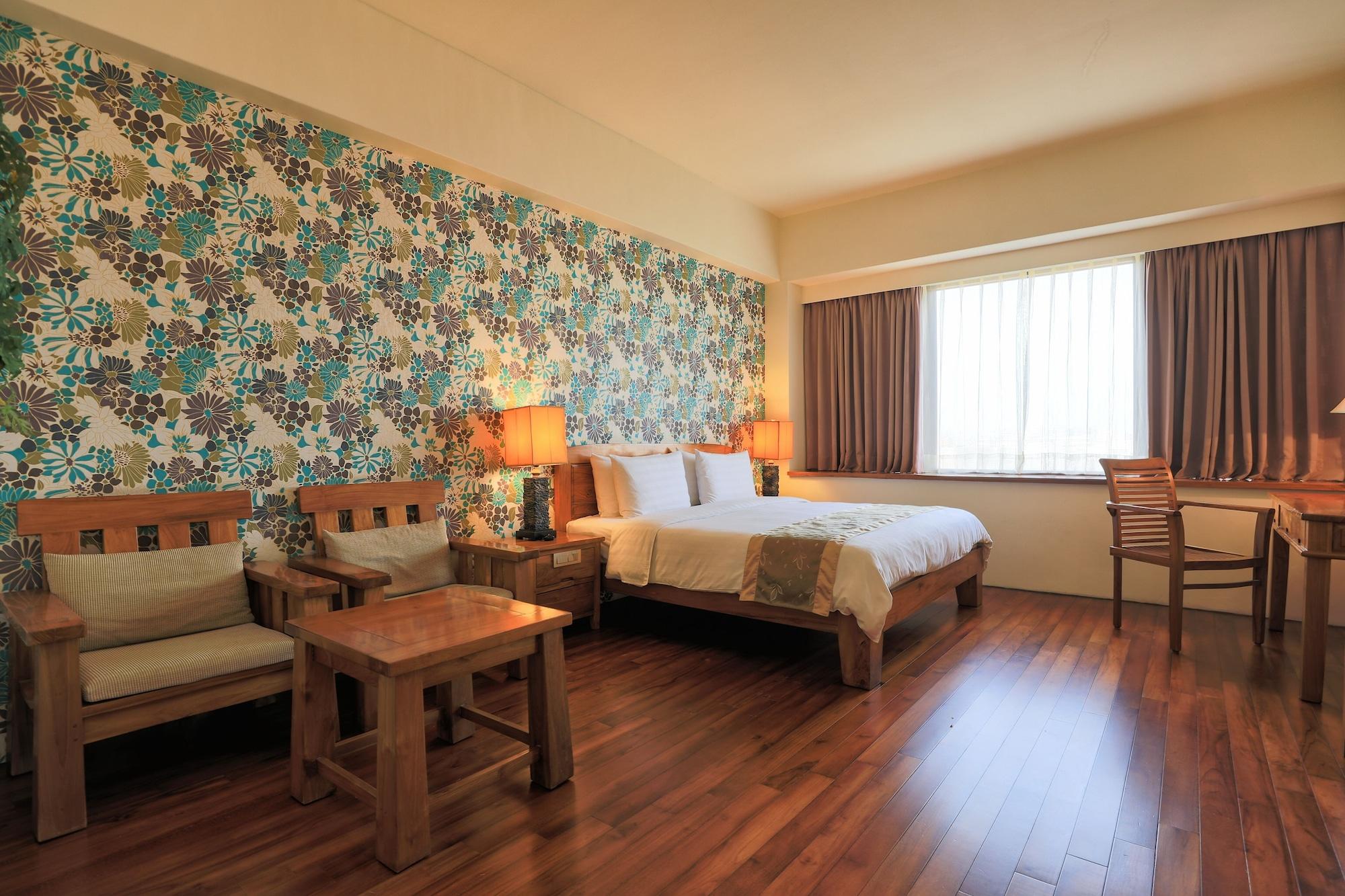 Varios YENTAI Hotel