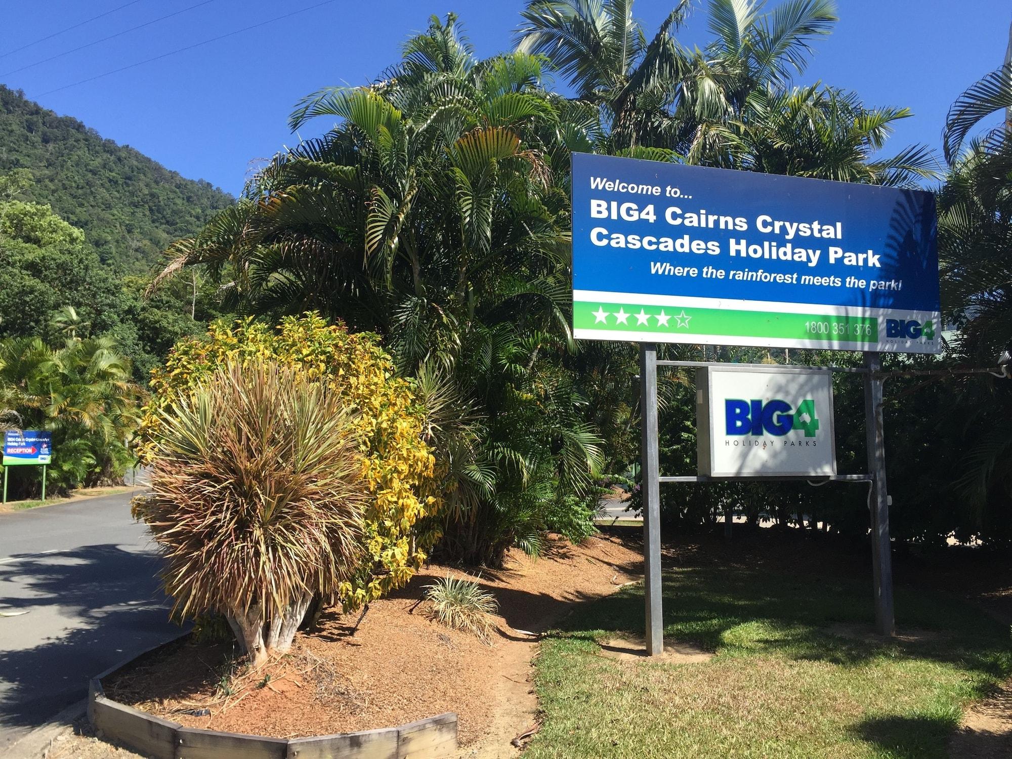Vista Exterior Cairns Crystal Cascades Holiday Park