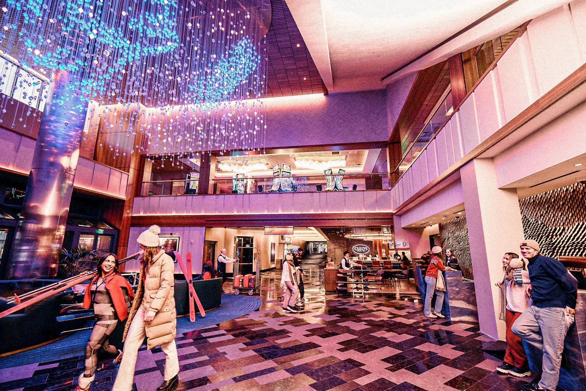 Vista Lobby Caesars Republic Lake Tahoe - A Caesars Rewards Destination