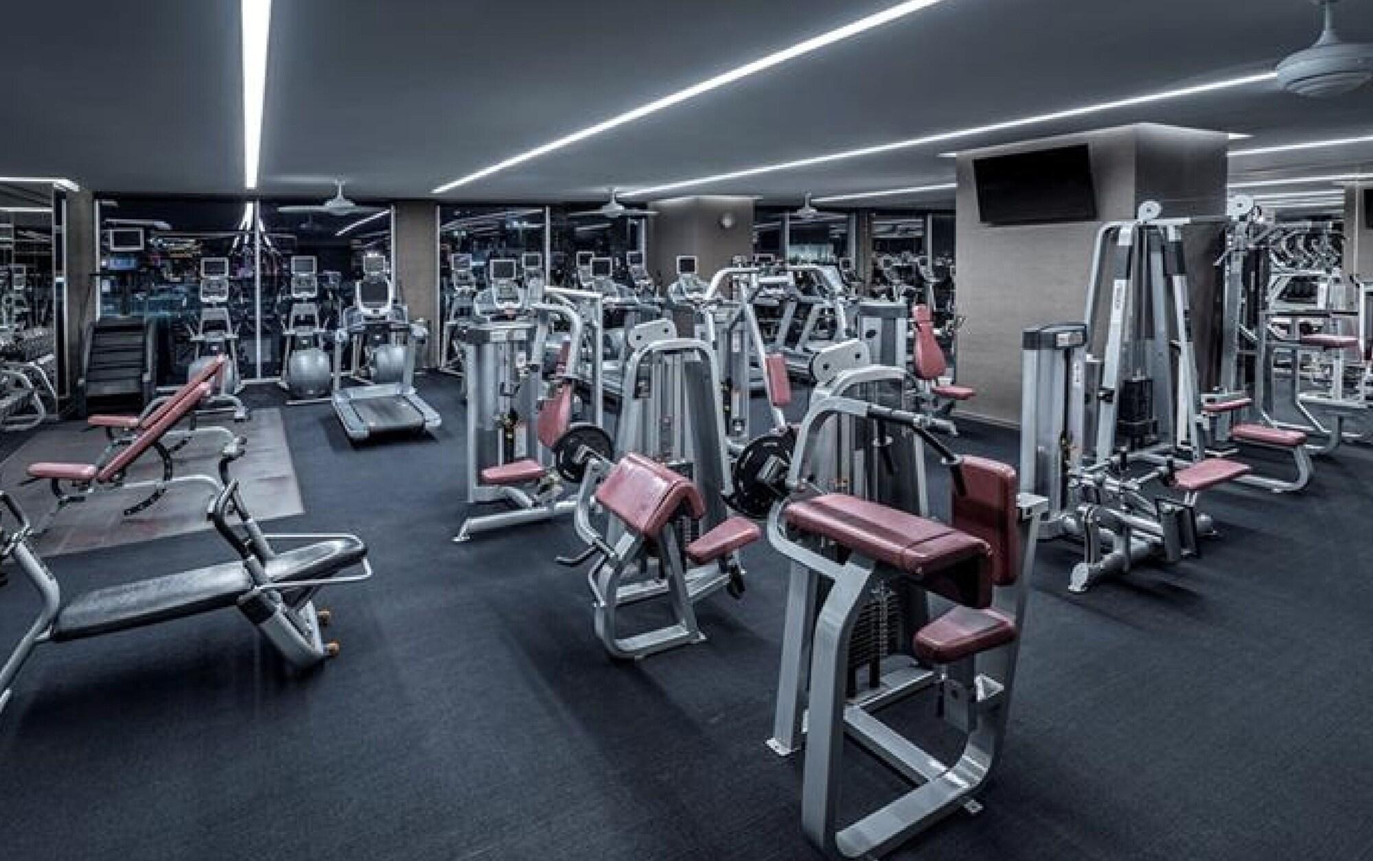 Gimnasio Palms Place Vacation Suites Collection