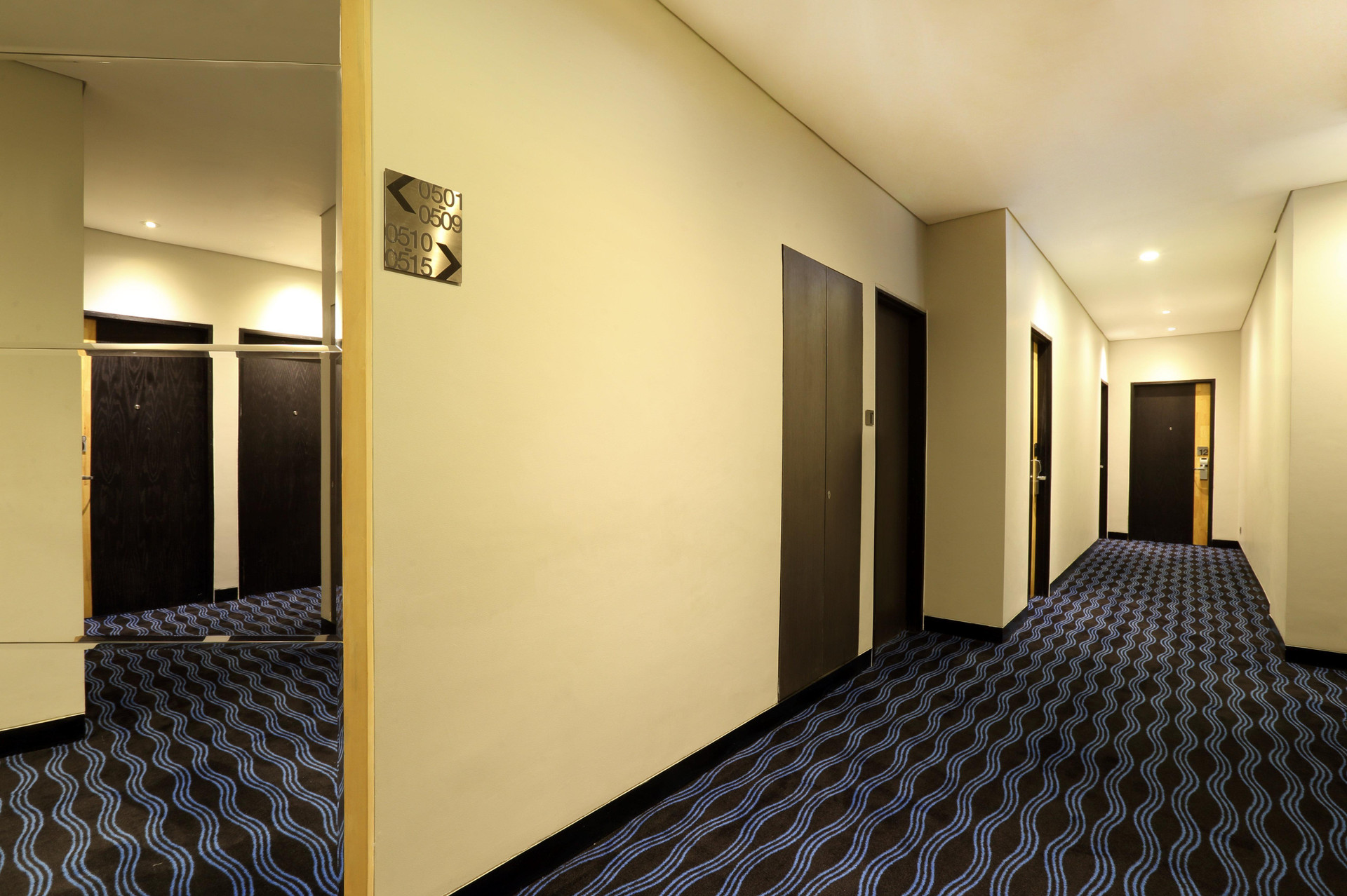 Vista Lobby Holiday Inn Express Jakarta Thamrin, an IHG Hotel