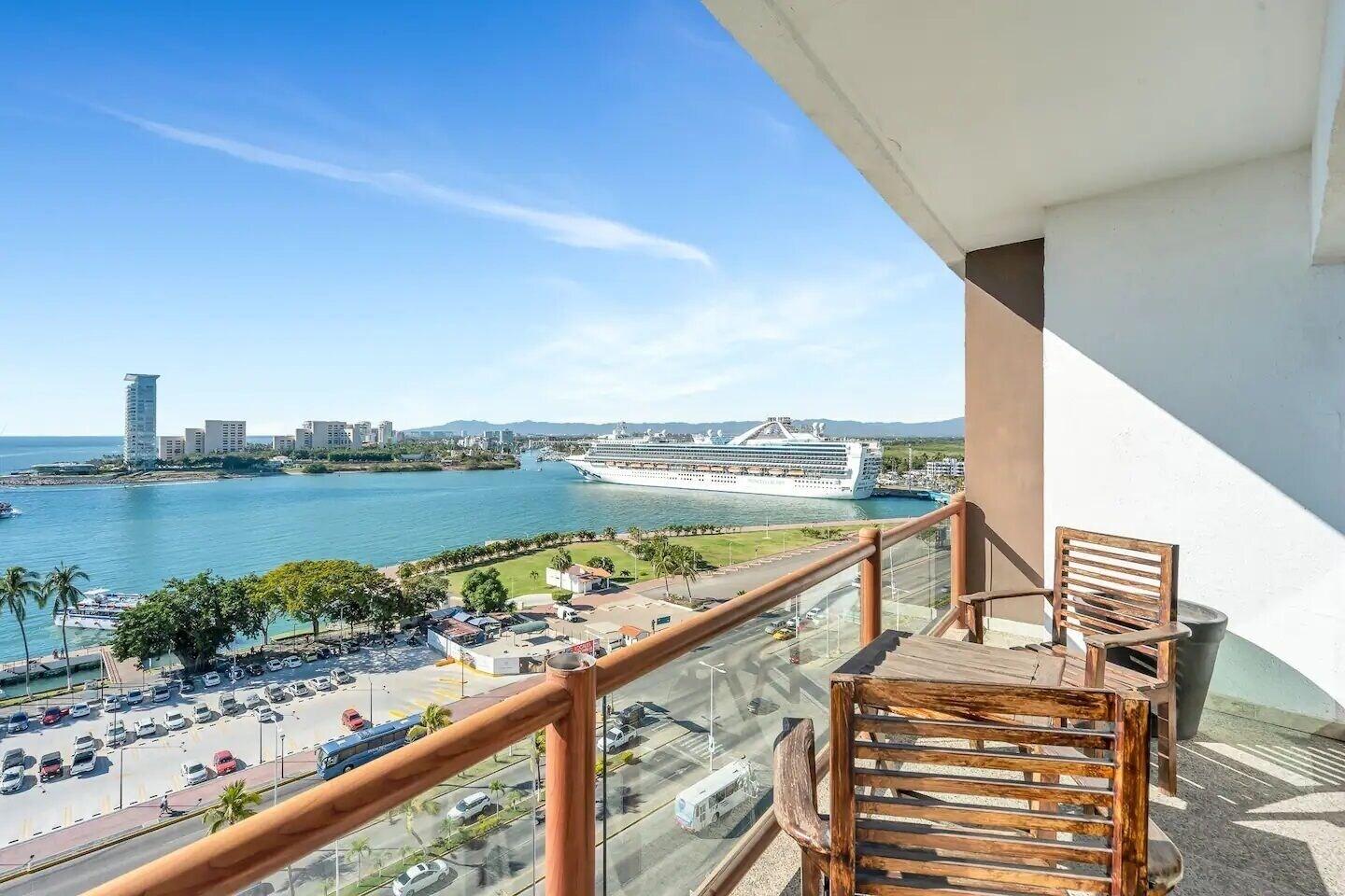 Equipamiento de Habitación CONDO D12 BY TRVL2HM