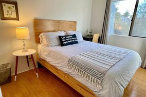 Alojamiento - Cozy 4BR/2bath 2nd Floor guest apt. on QUIET cul-de-sac 6 miles from the beach