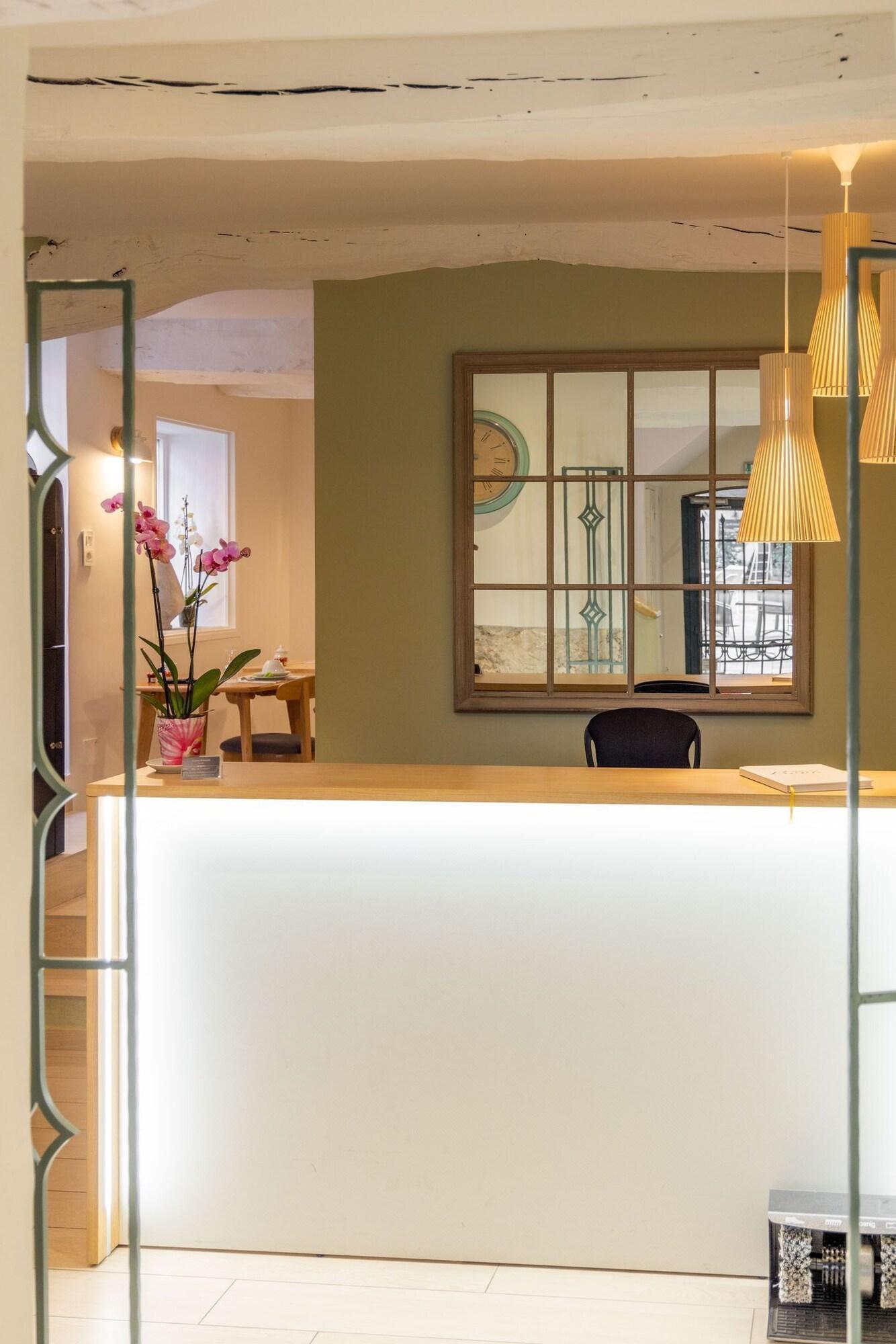 Vista Lobby Hotel Les Armoiries