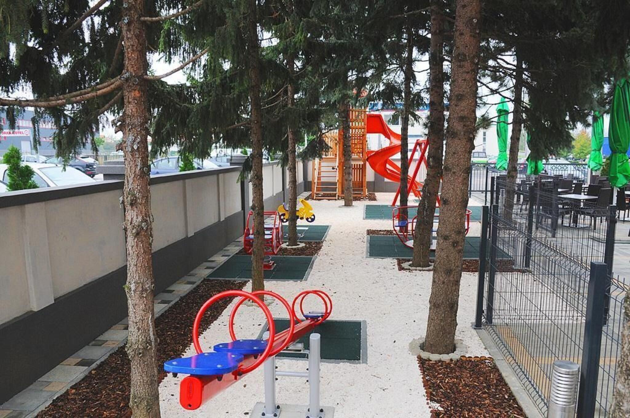 Instalaciones Recreativas Hotel Calypso