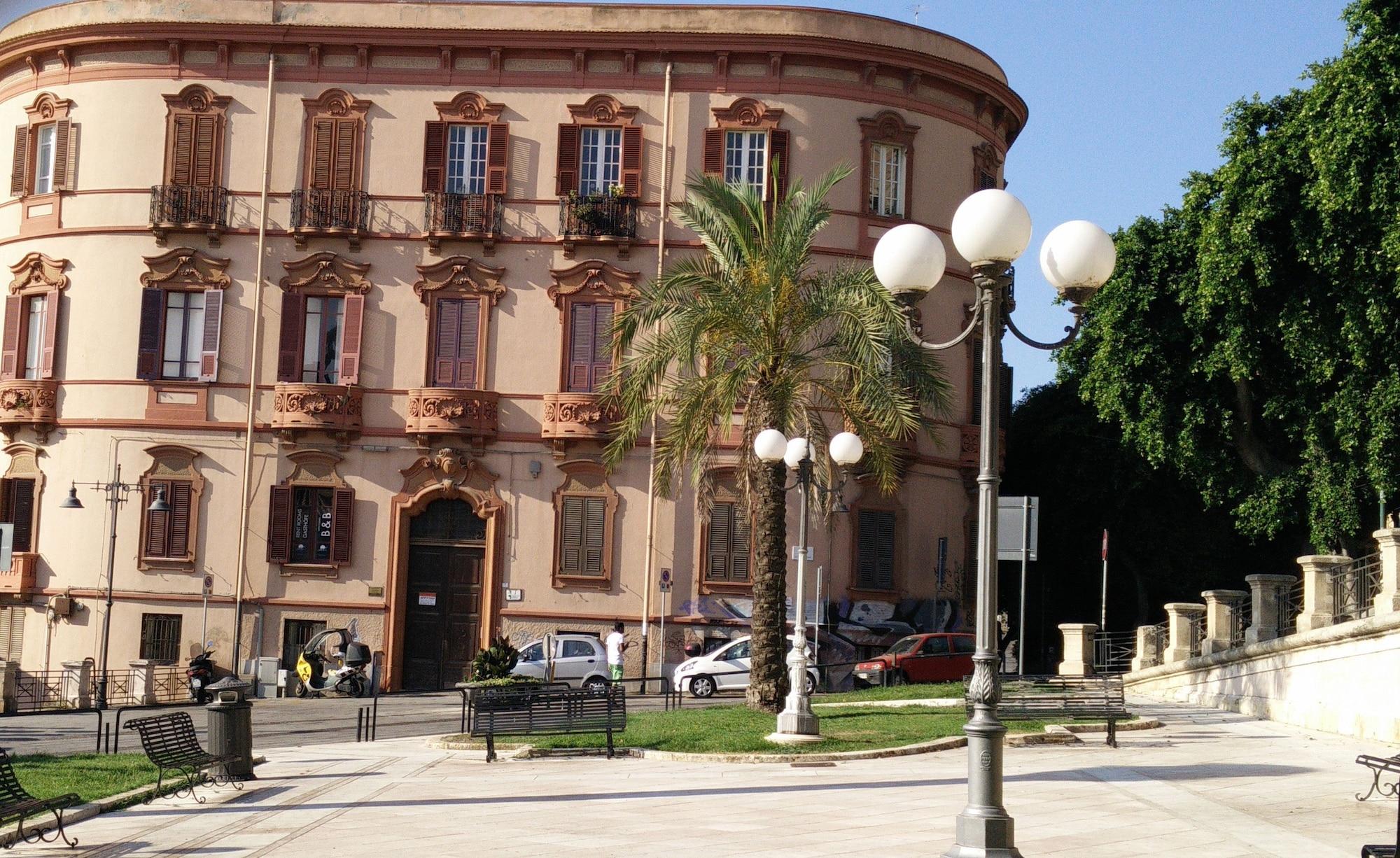 Vista Exterior Al Bastione di Cagliari
