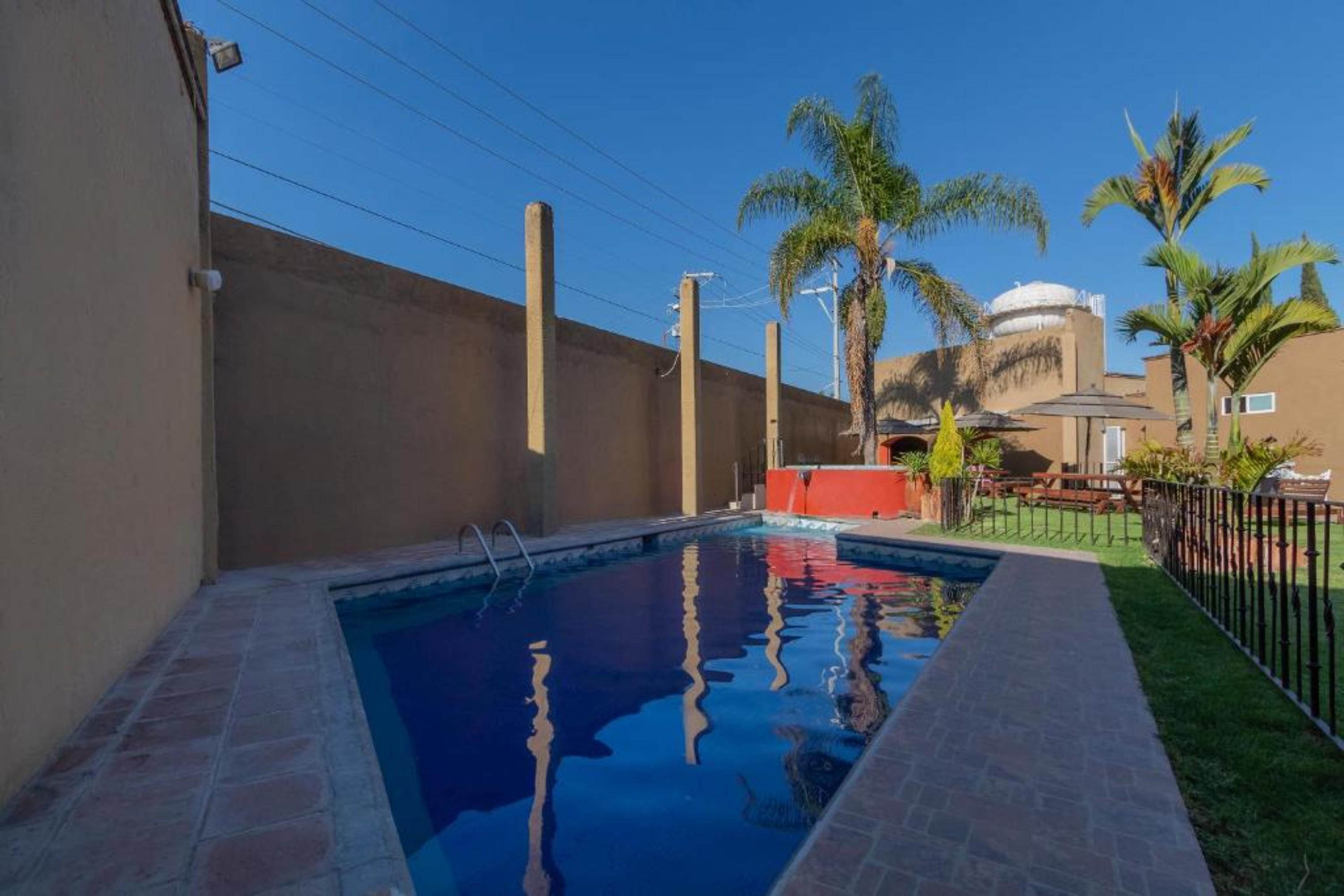 Vista Piscina Collection O Hotel La Huerta Golf & Hotel, Cholula