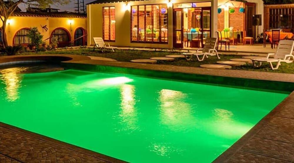 Vista Piscina Hotel Fundo San Rafael