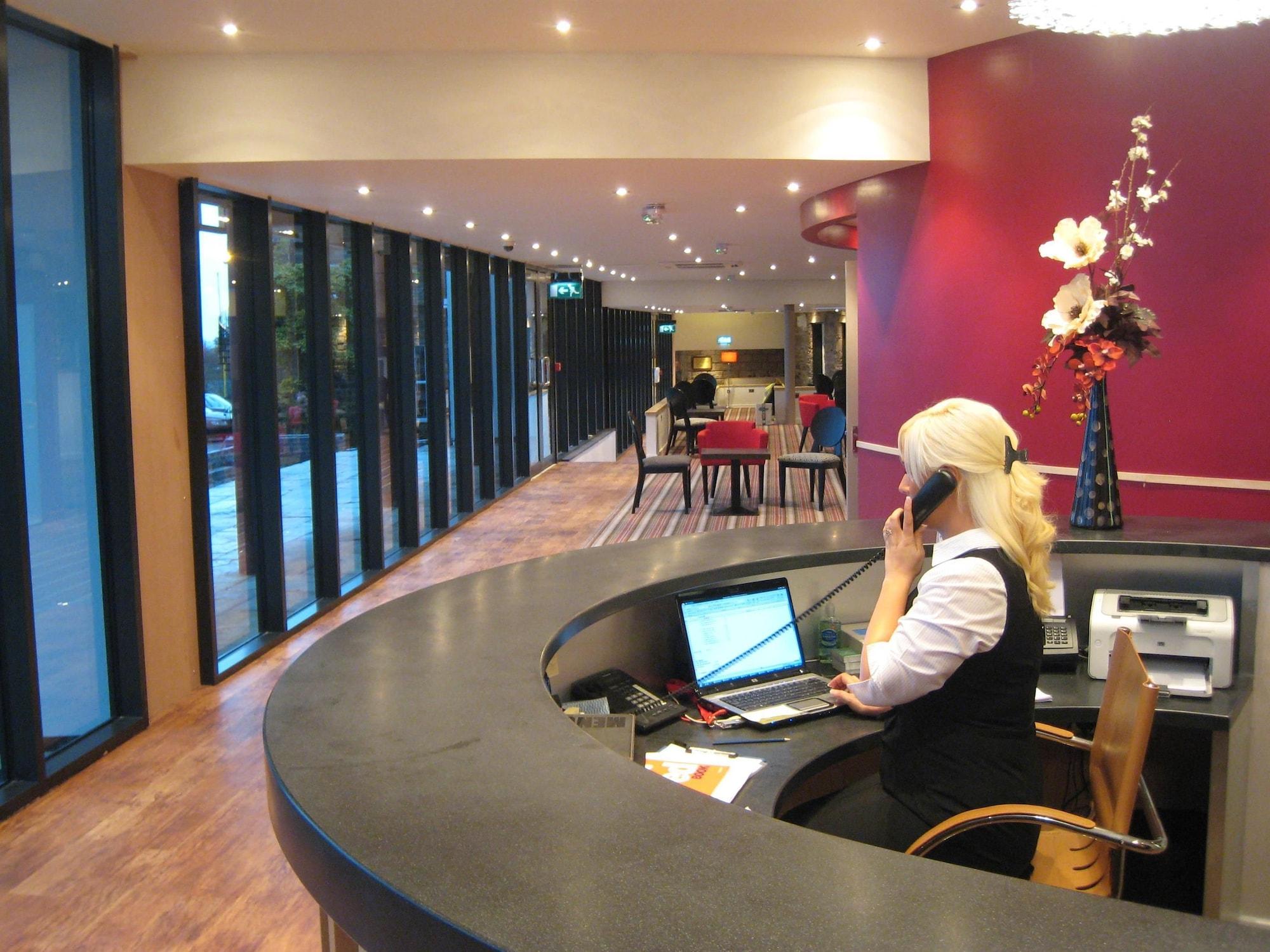 Vista Lobby Best Western Plus Lancashire Manor Hotel