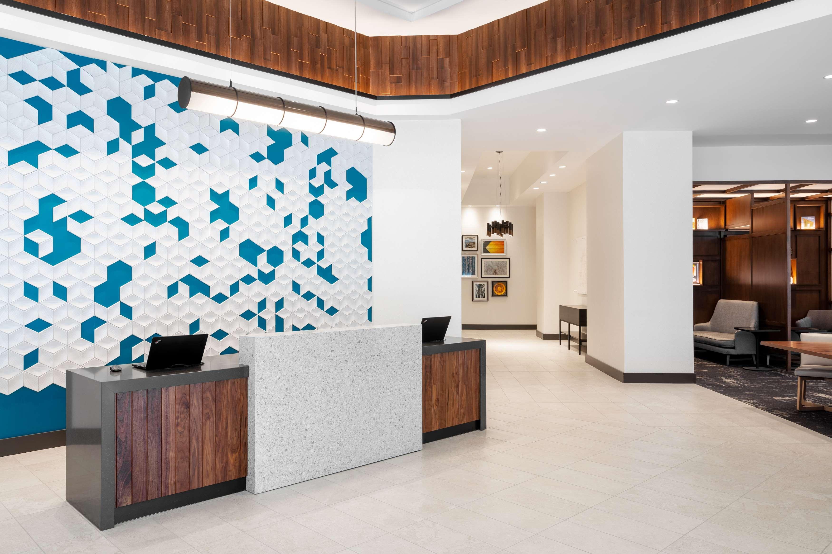 Vista Lobby Hyatt Place Atlanta Centennial Park