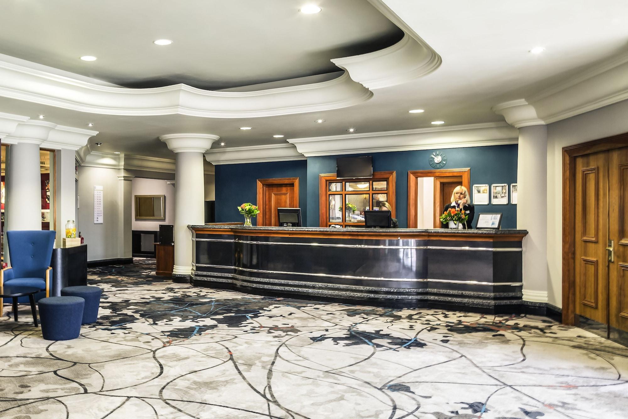 Vista Lobby Mercure Dartford Brands Hatch Hotel & Spa