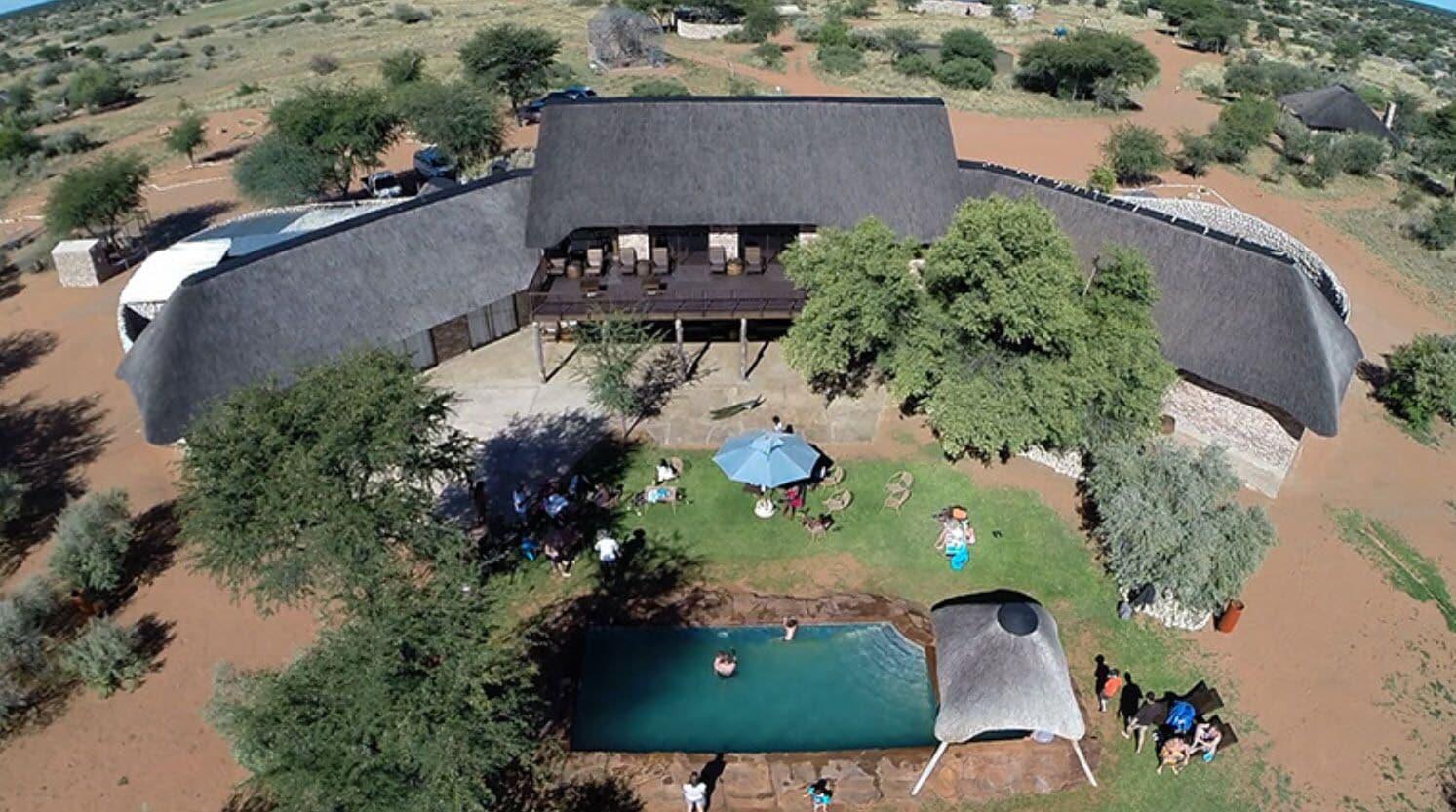 Varios West Nest Lodge