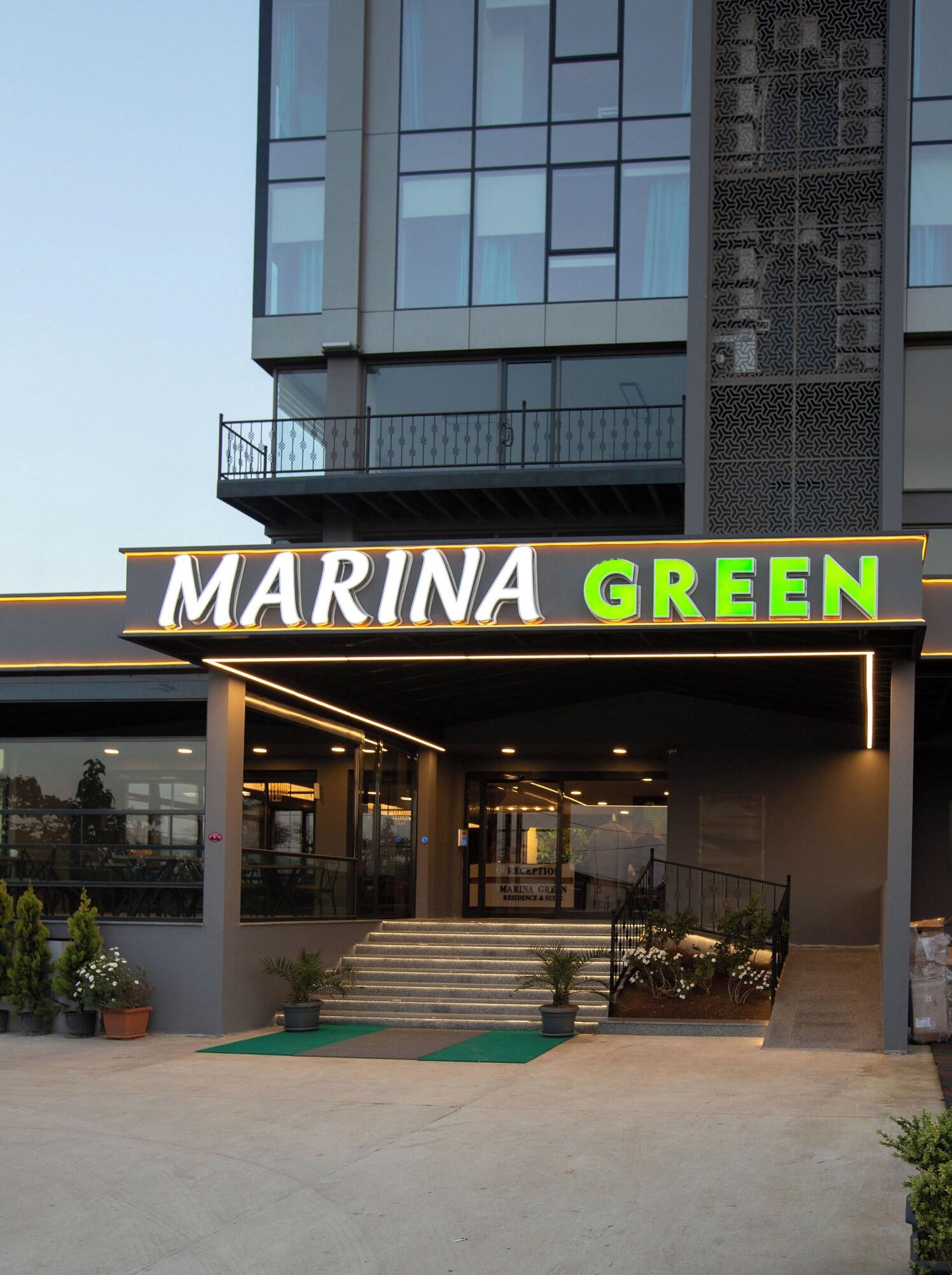 Varios Marina Green Suit Hotel