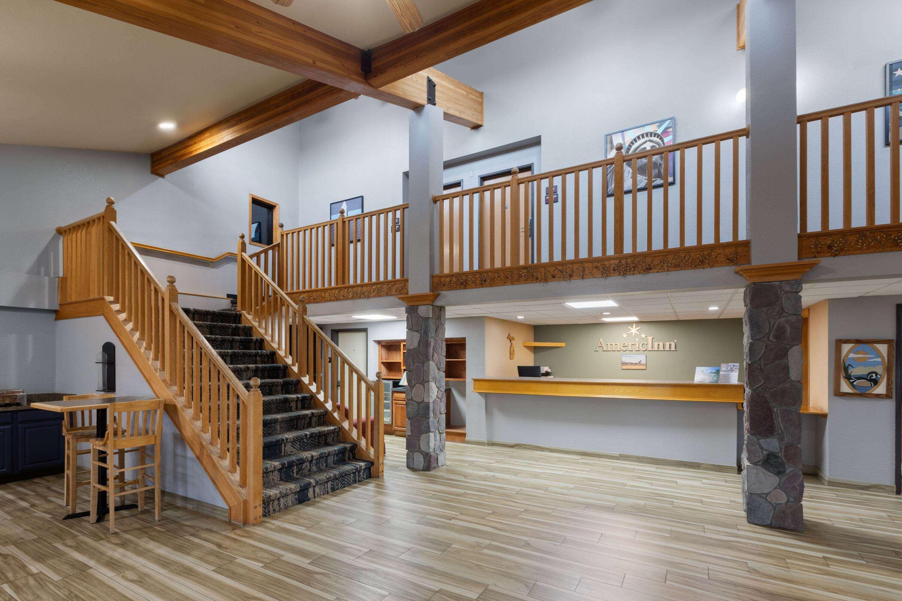 Vista Lobby AmericInn by Wyndham Oscoda Near AuSable River
