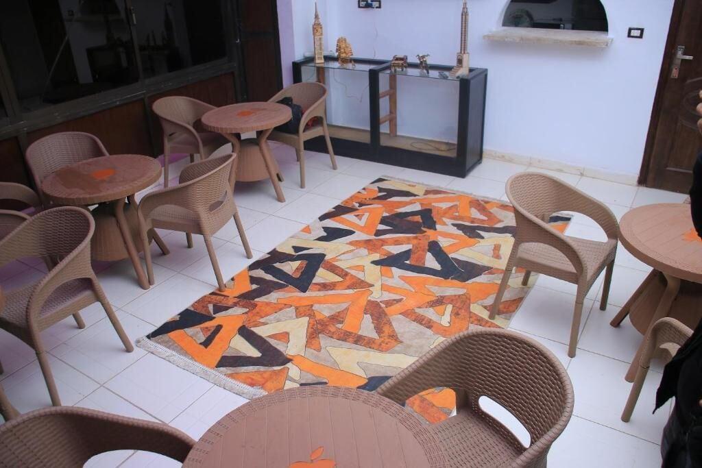 Restaurant EL Shawarby Plaza Hotel