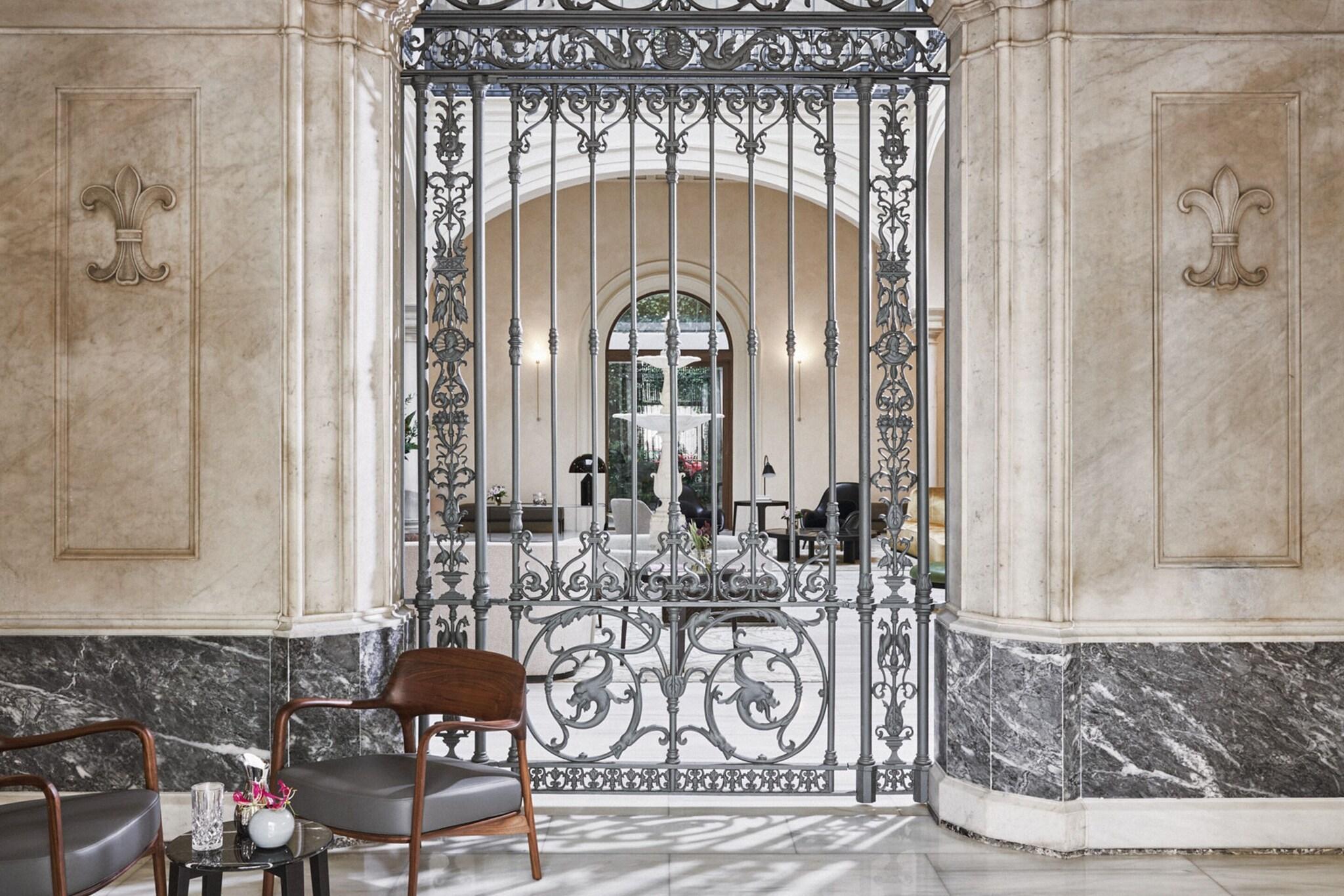 Vista Lobby Hotel Mercer Sevilla 5 GL