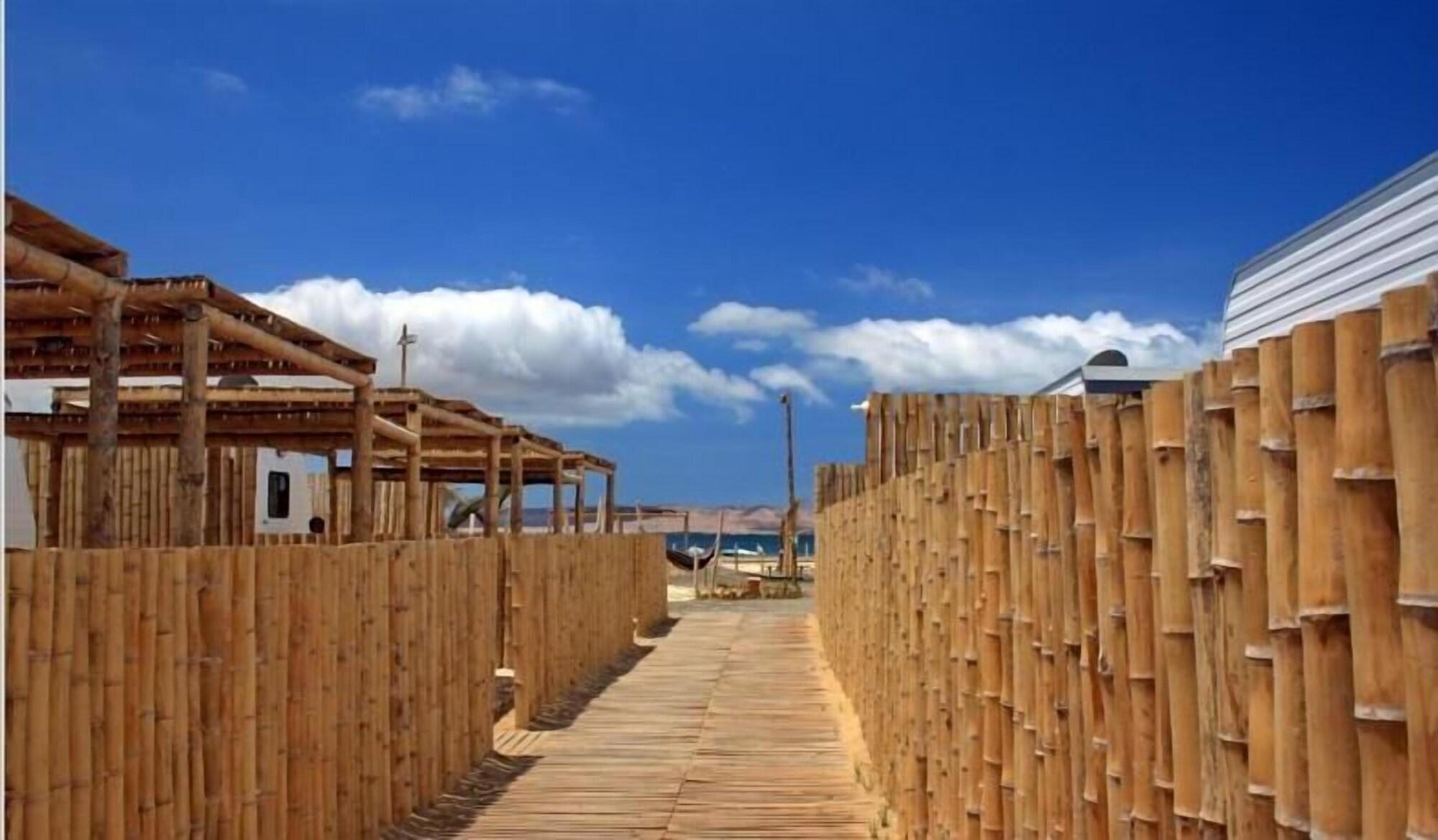Varios Bamboo Paracas Resort