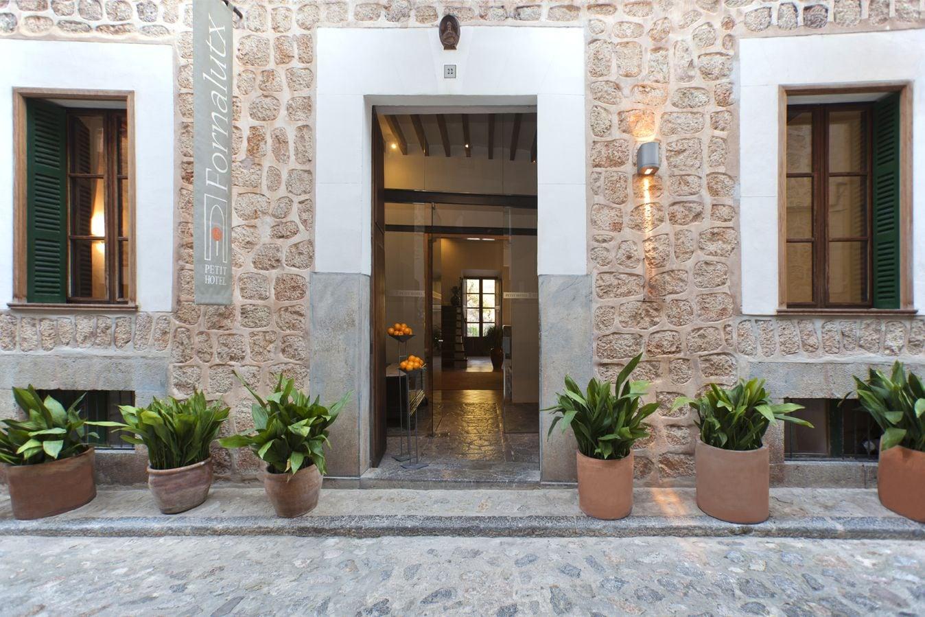 Varios Fornalutx Petit Hotel