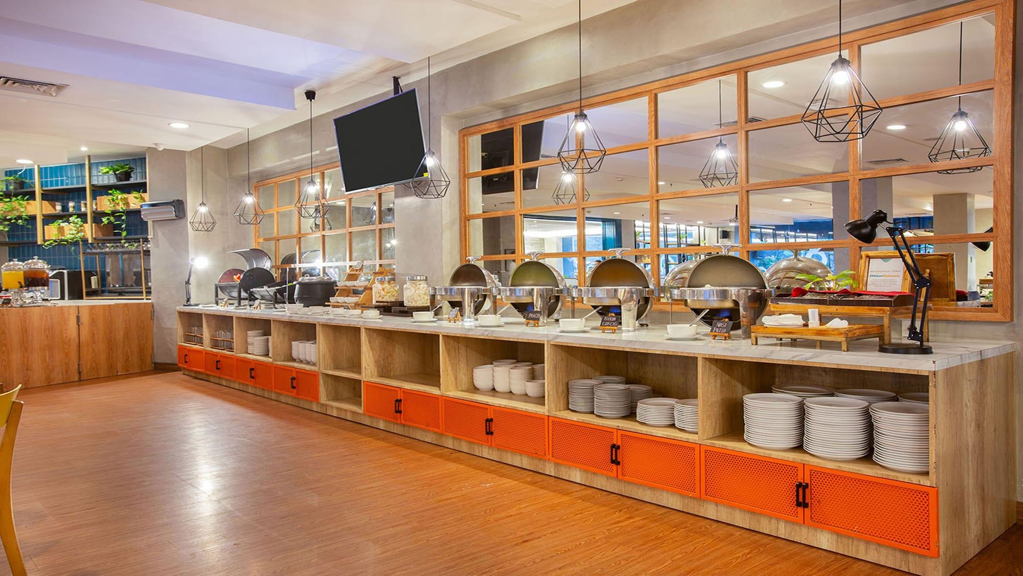 Restaurant 1O1 URBAN Jakarta Kelapa Gading