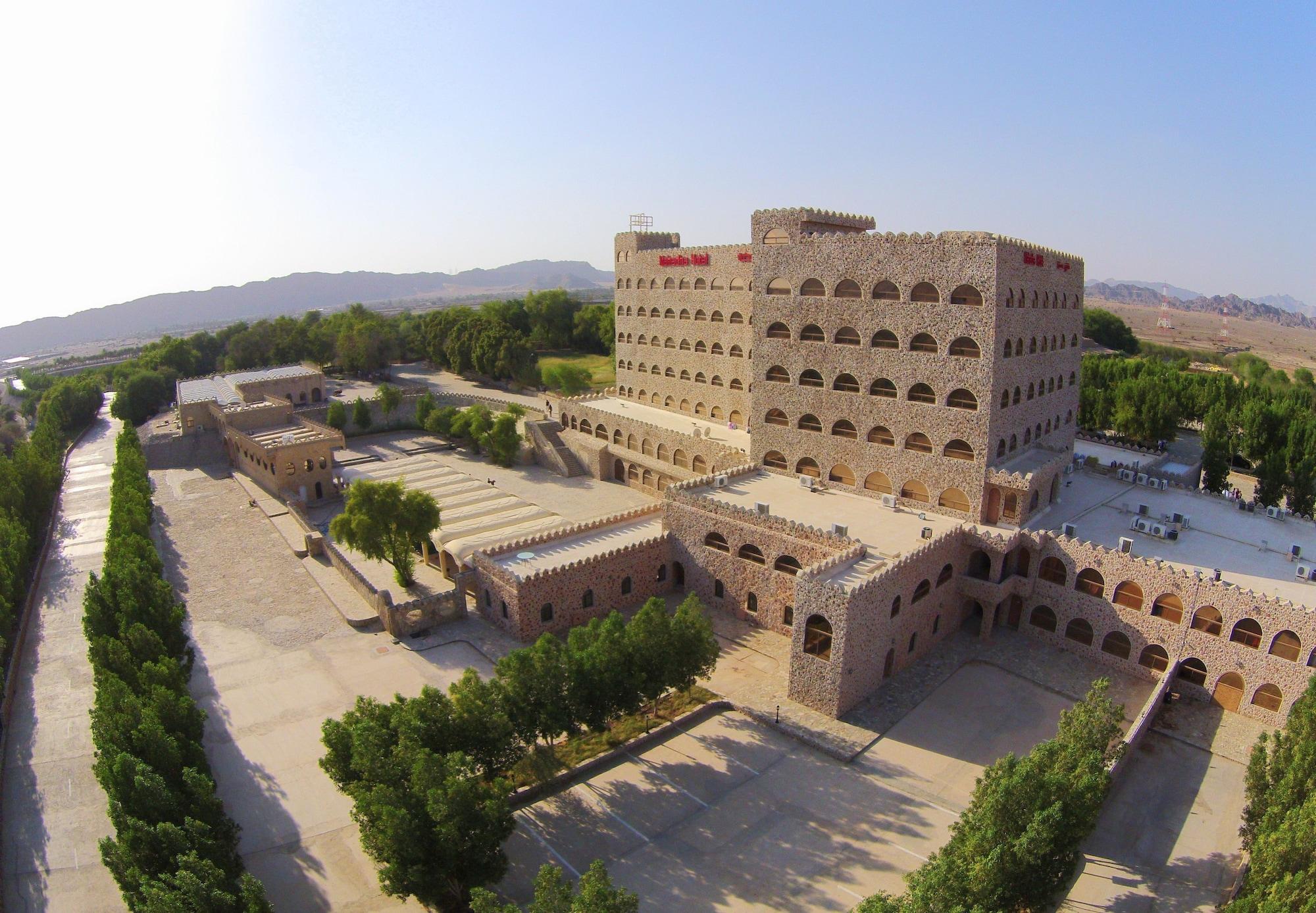 Varios Mahadha Hotel