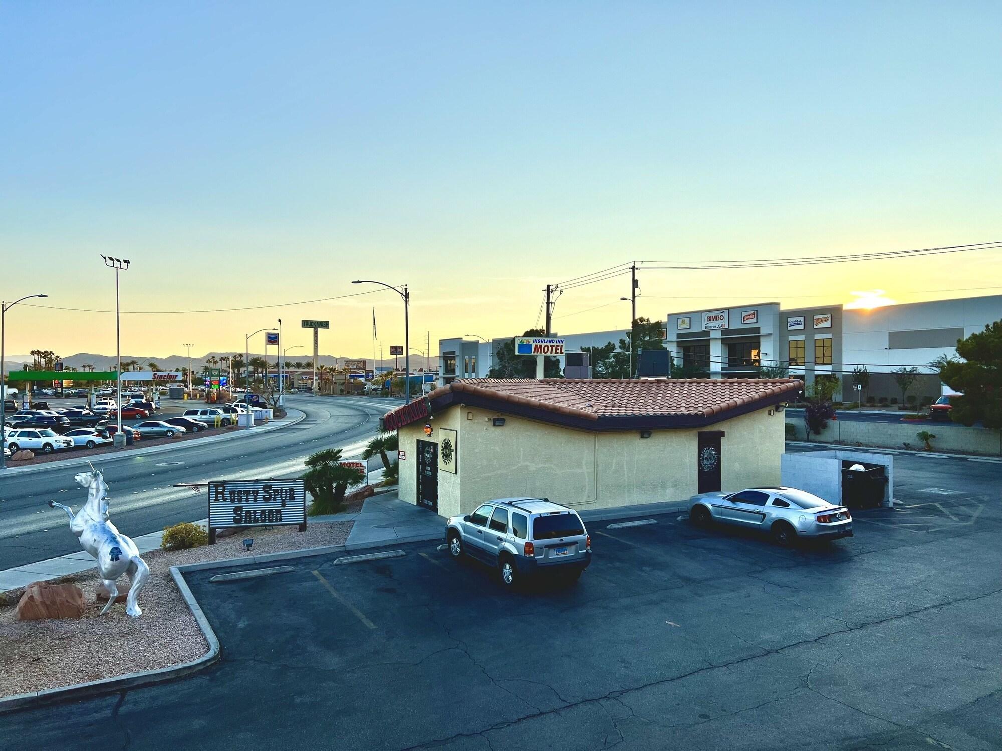 Varios Highland Inn