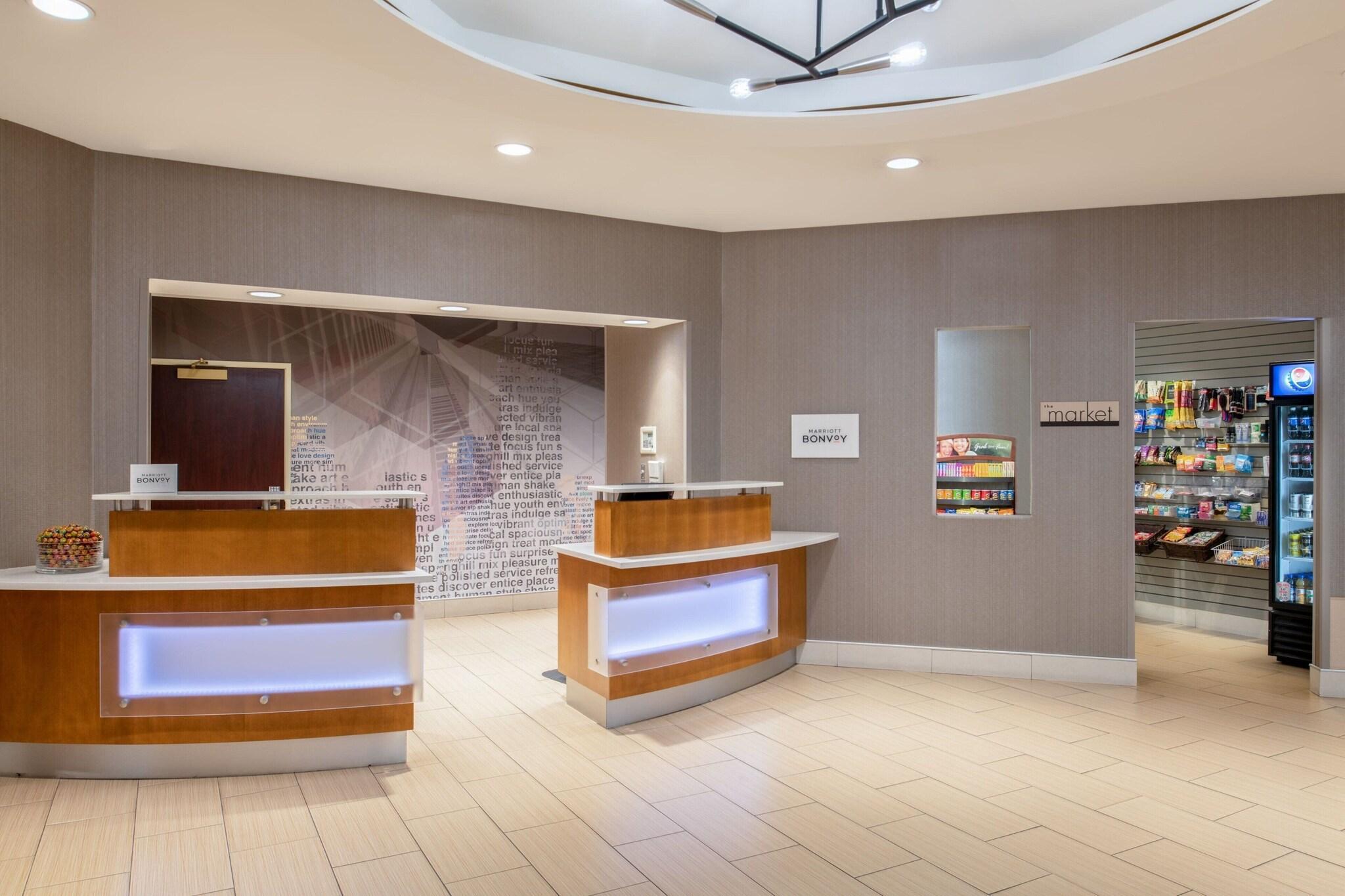Vista Lobby SpringHill Suites by Marriott Portland Airport