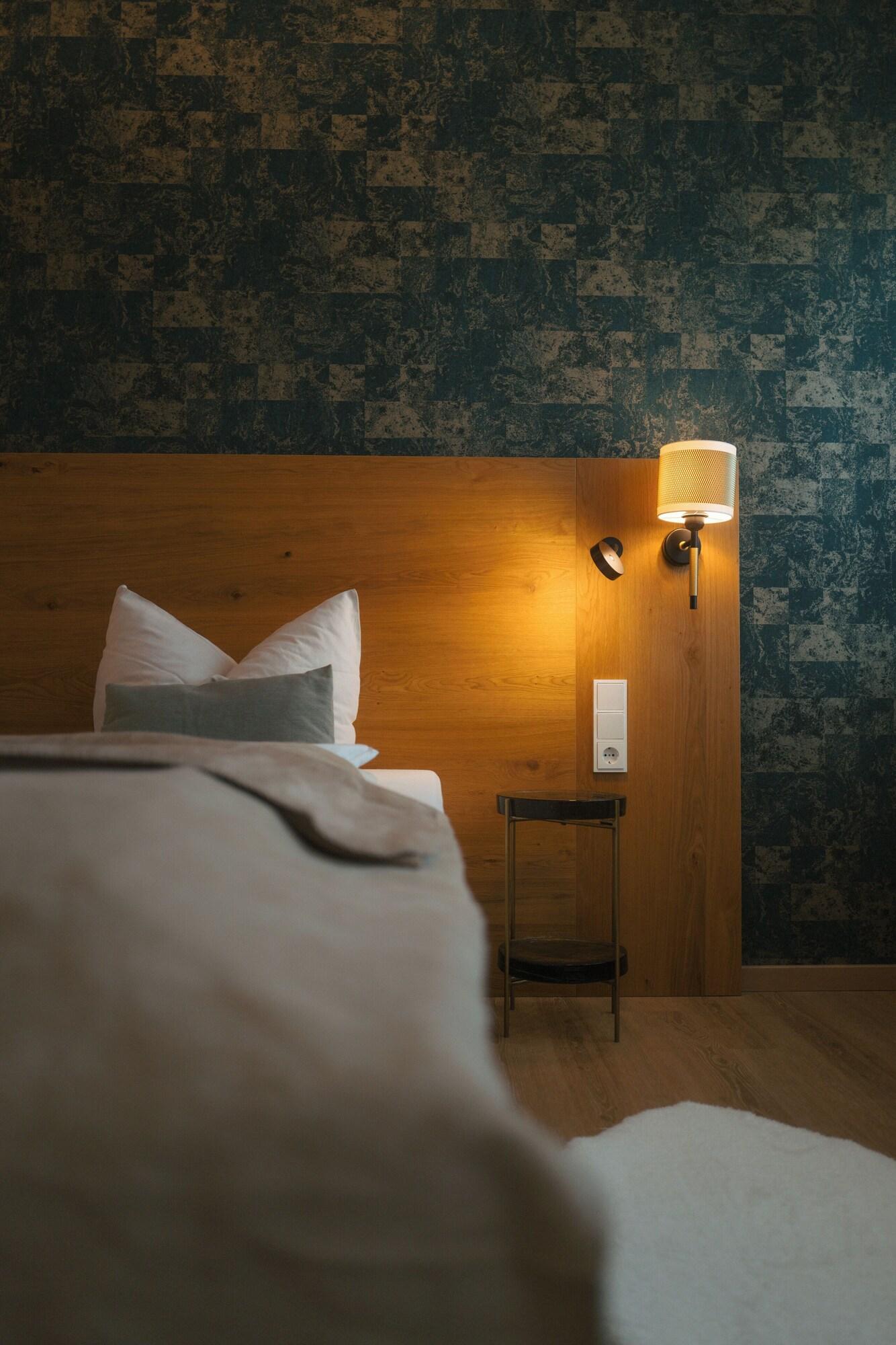 Varios Hotel Poellners