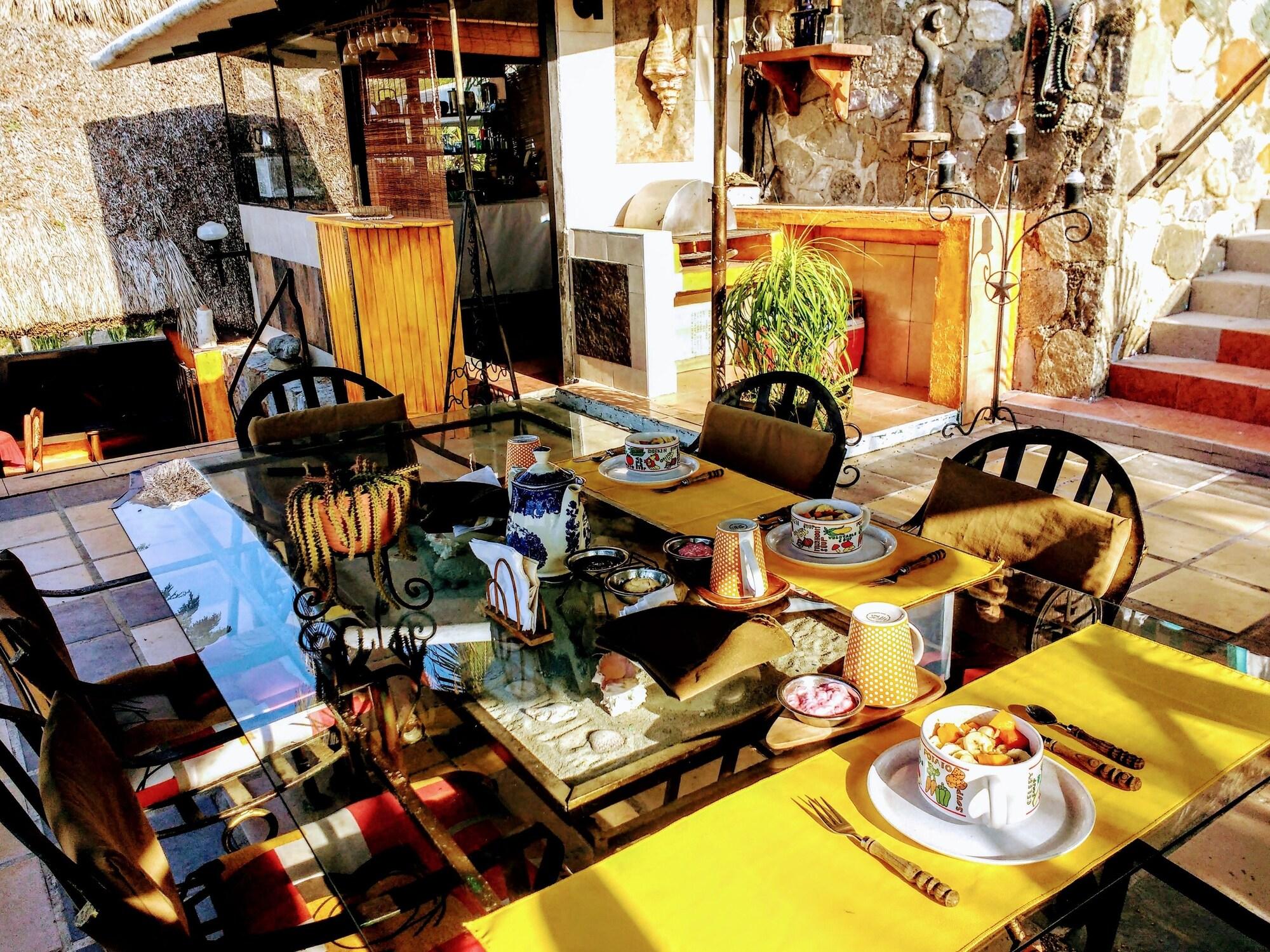 Vista Lobby Casa Artista BnB Manzanillo