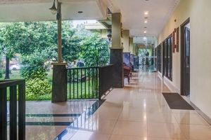 Alojamiento - Collection O 91071 Hotel Desa Wisata Tmii