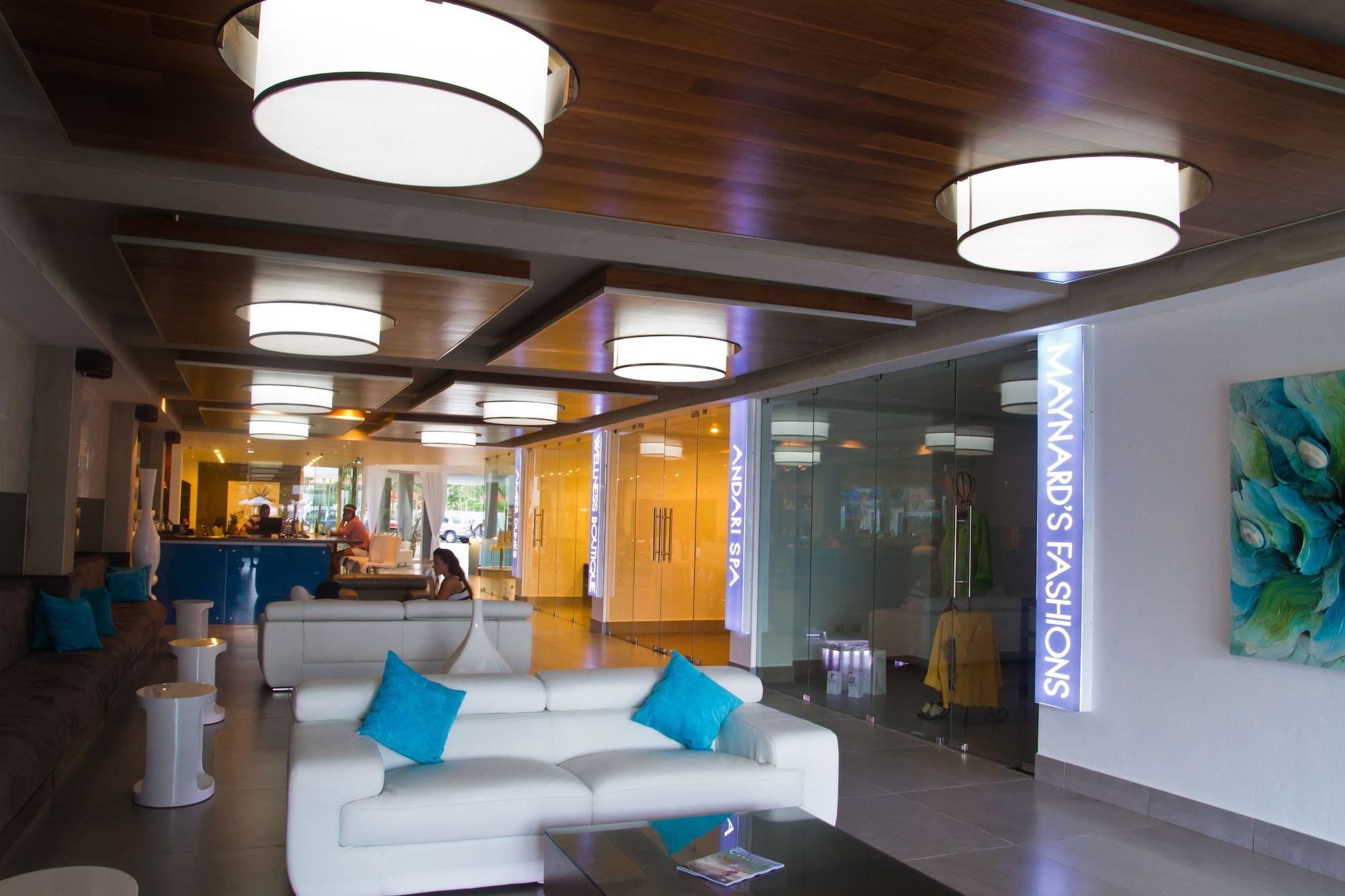 Vista Lobby Millennium Resort & Spa