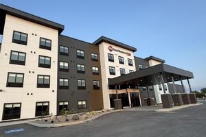 Alojamiento - Best Western Plus Neepawa Hotel